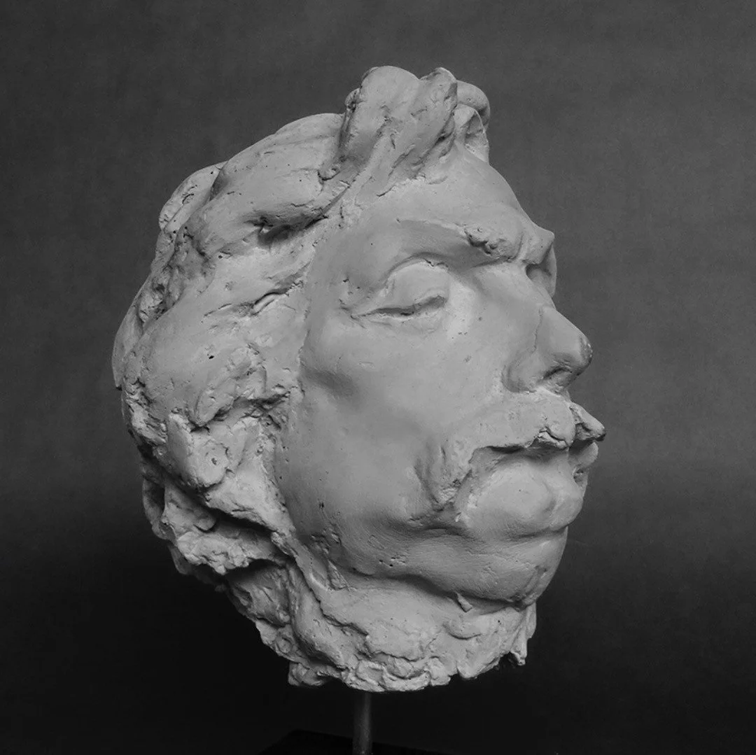 Loulou &copy; Maya Eneva

#portrait #art #sculpture #figurative_art #nantes #figurative #pl&acirc;tre