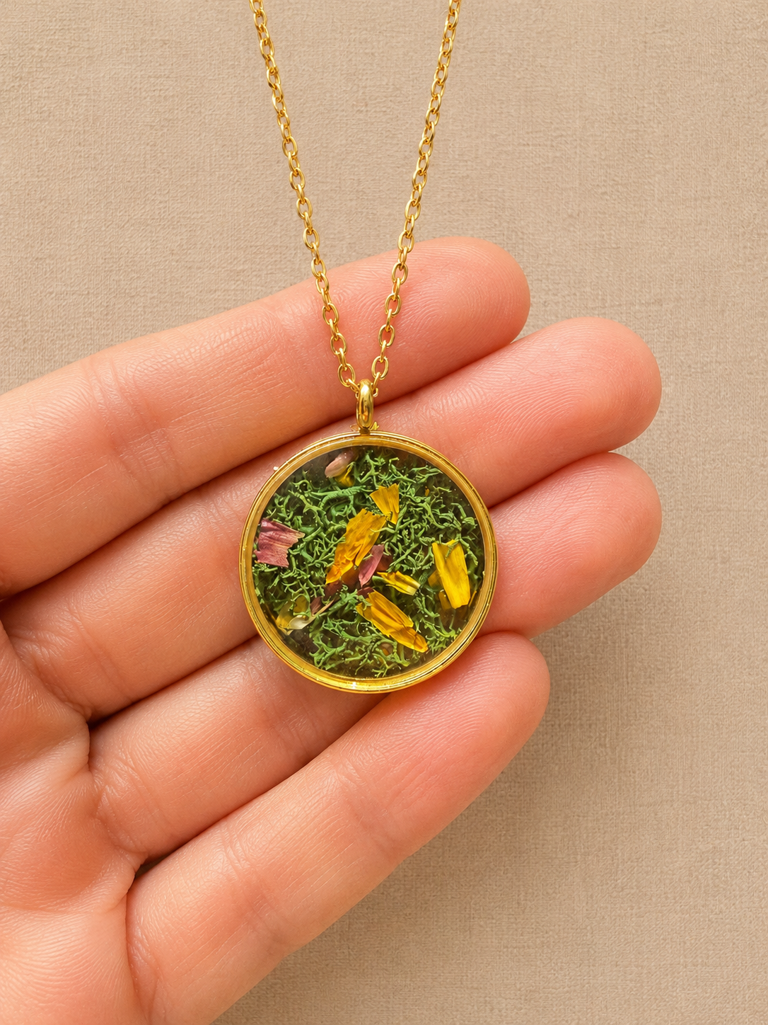 Gold Preserved Moss Necklaces