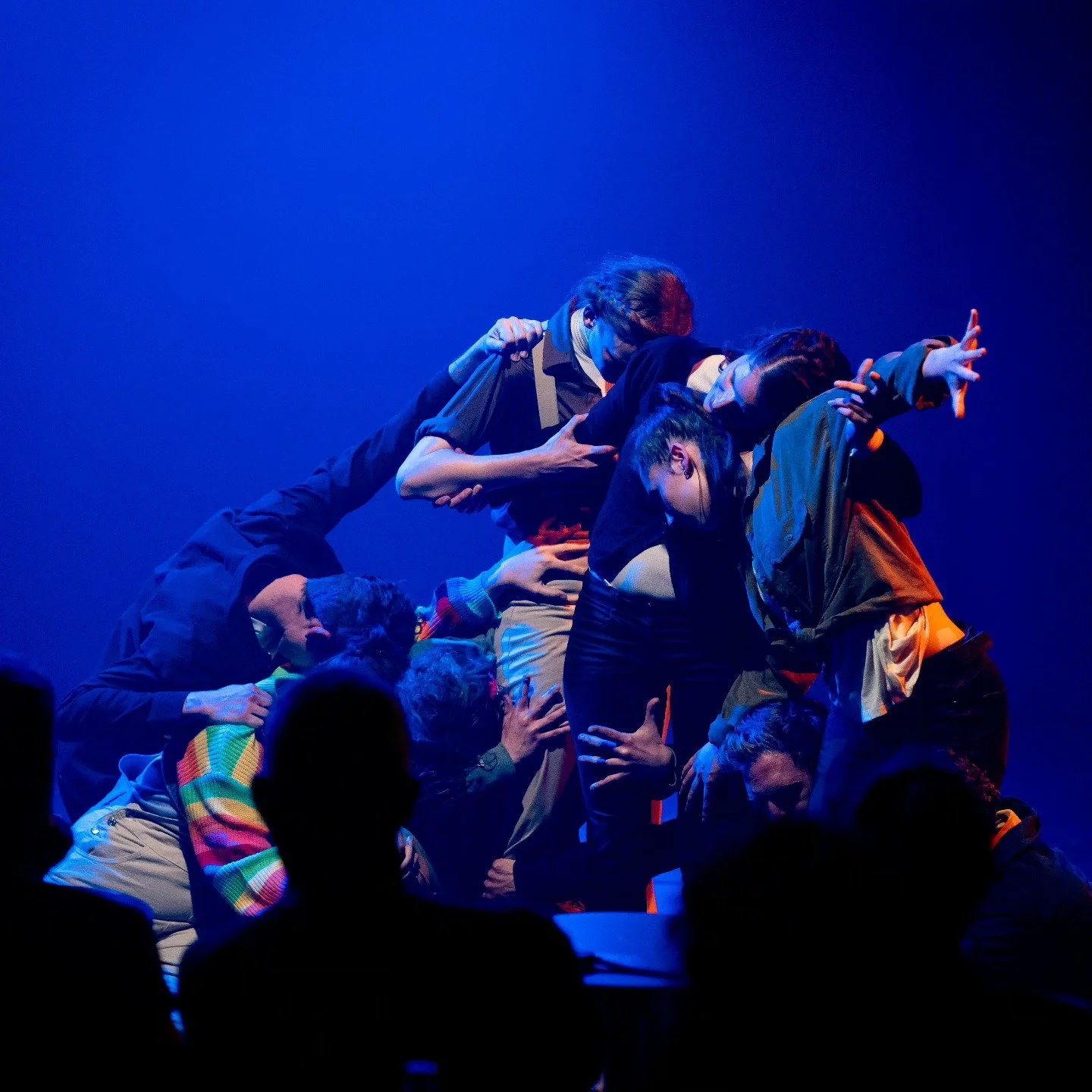 🌱 La Voie|x des Autres 🌱

J-6
"Si tu sais pas venir tu vas regretteras" 

Nos dates au th&eacute;&acirc;tre Barnab&eacute; (Servion) :
28-29 et 30 septembre. 
🎟️ : barnabe.ch

#th&eacute;&acirc;tre #texte #creation #spectacle #interactif