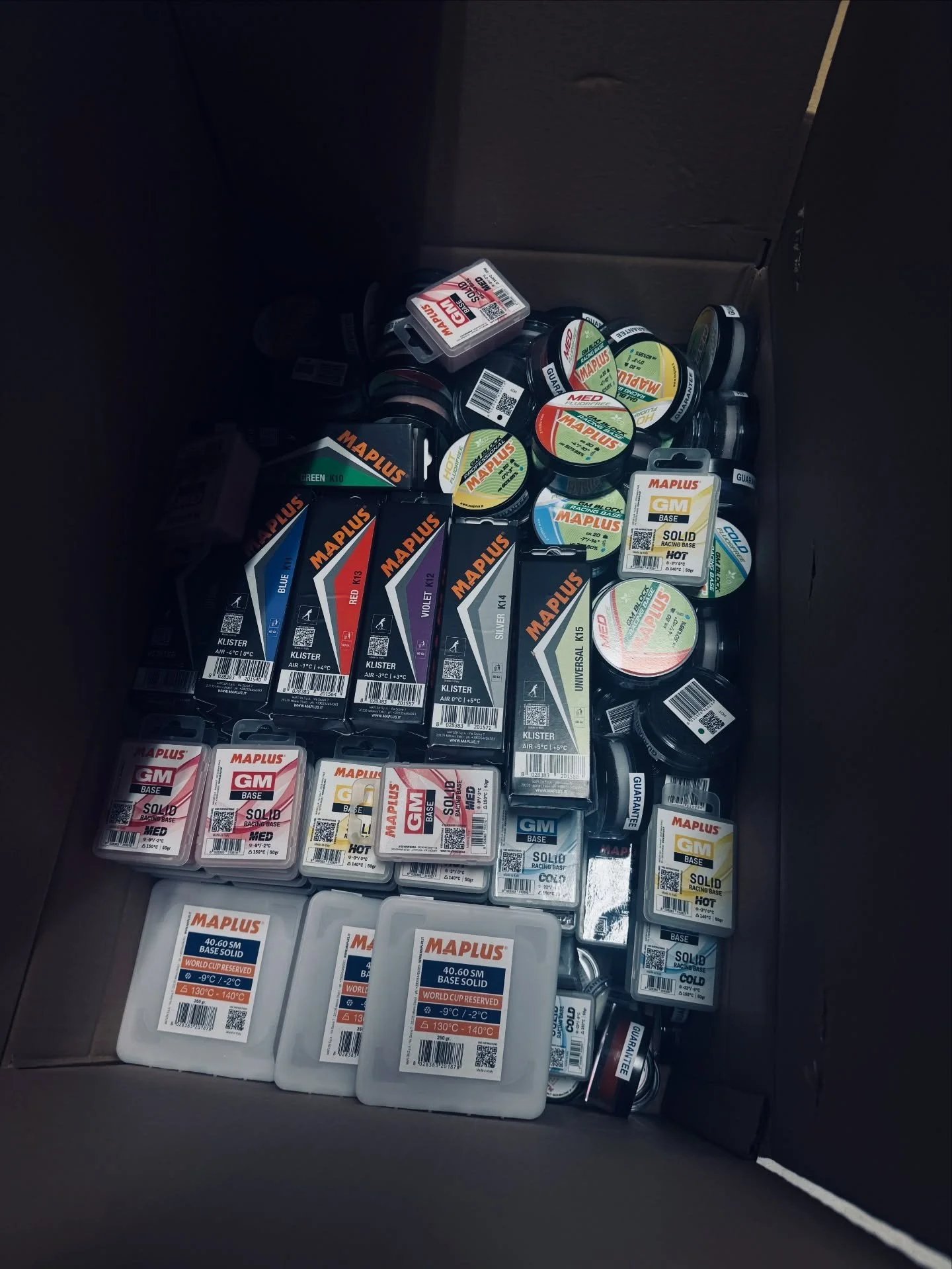 New stock has arrived.

Orders will be available shortly. Stay tuned

@maplusskiwax