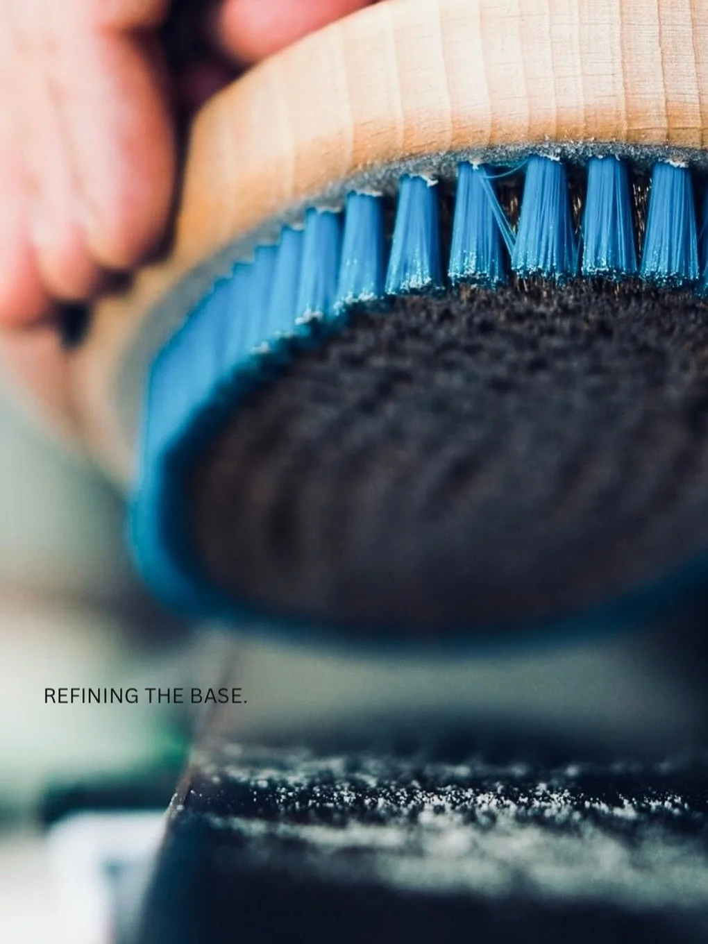 MAPLUS features a complete line of brushes designed for specific products and snow conditions. The right finish selection ensures a clean structure and optimal glide.

Available soon in Norway.

@maplusskiwax