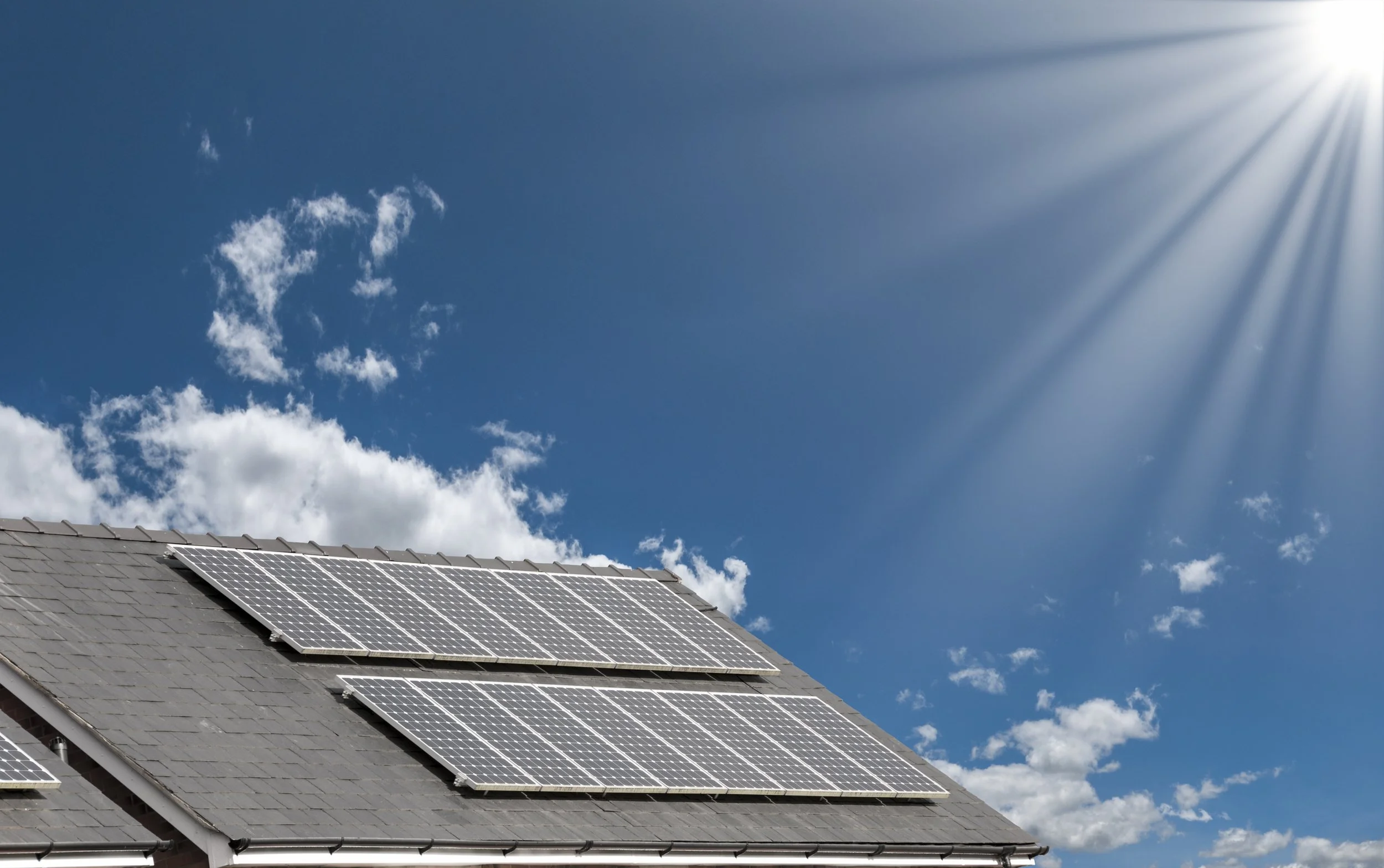 Discover the benefits of solar panels, from lowering energy bills to reducing your carbon footprint.