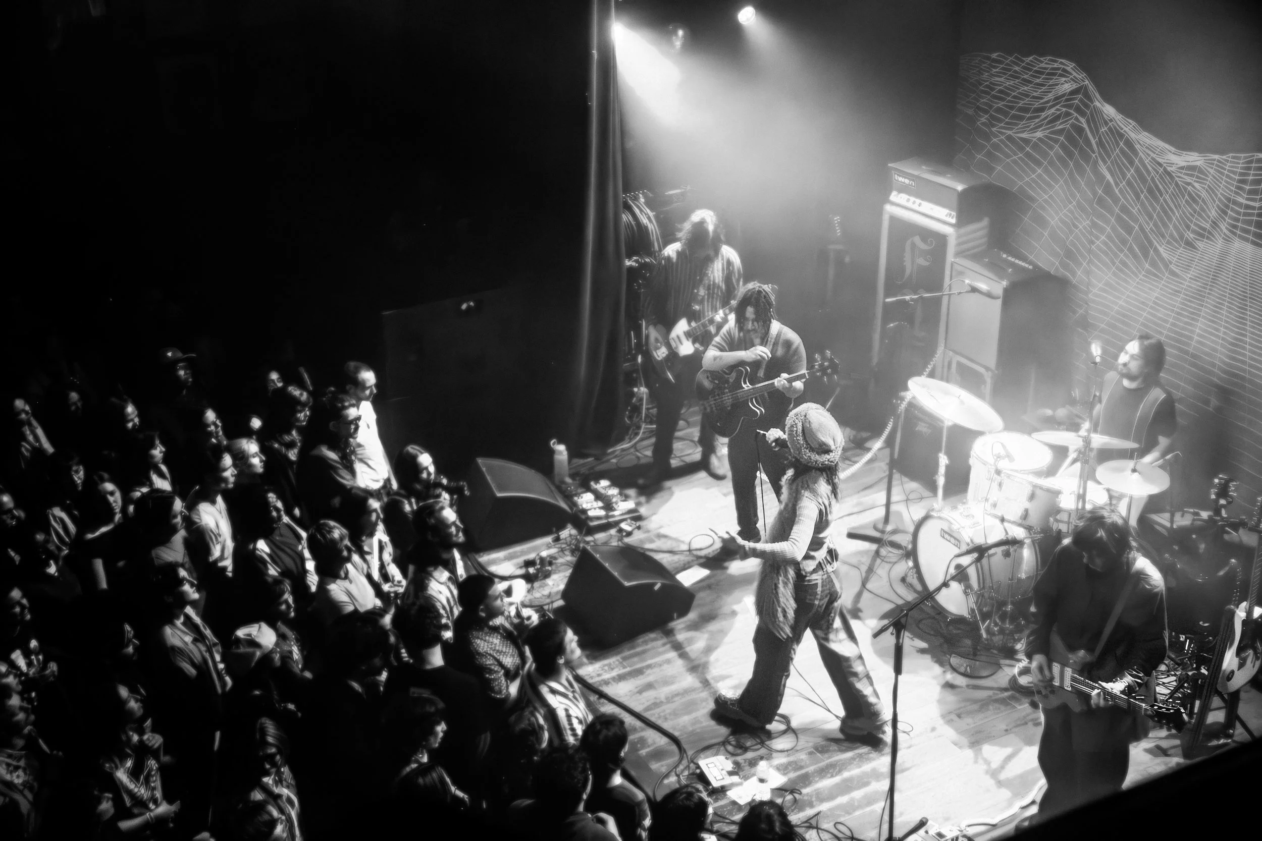 Twen Brings High-energy Indie Rock to Chicago