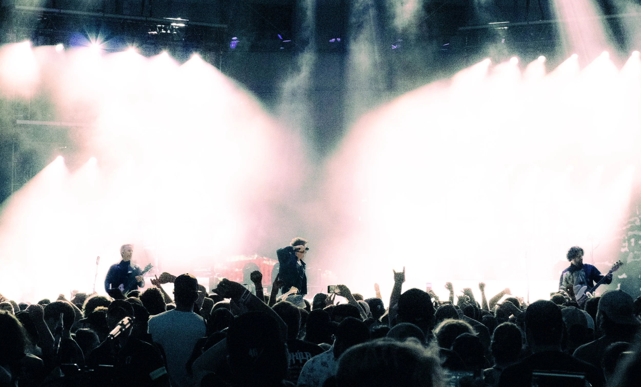 A Night of Wonder with Papa Roach and Silverstein at the Stir Cove