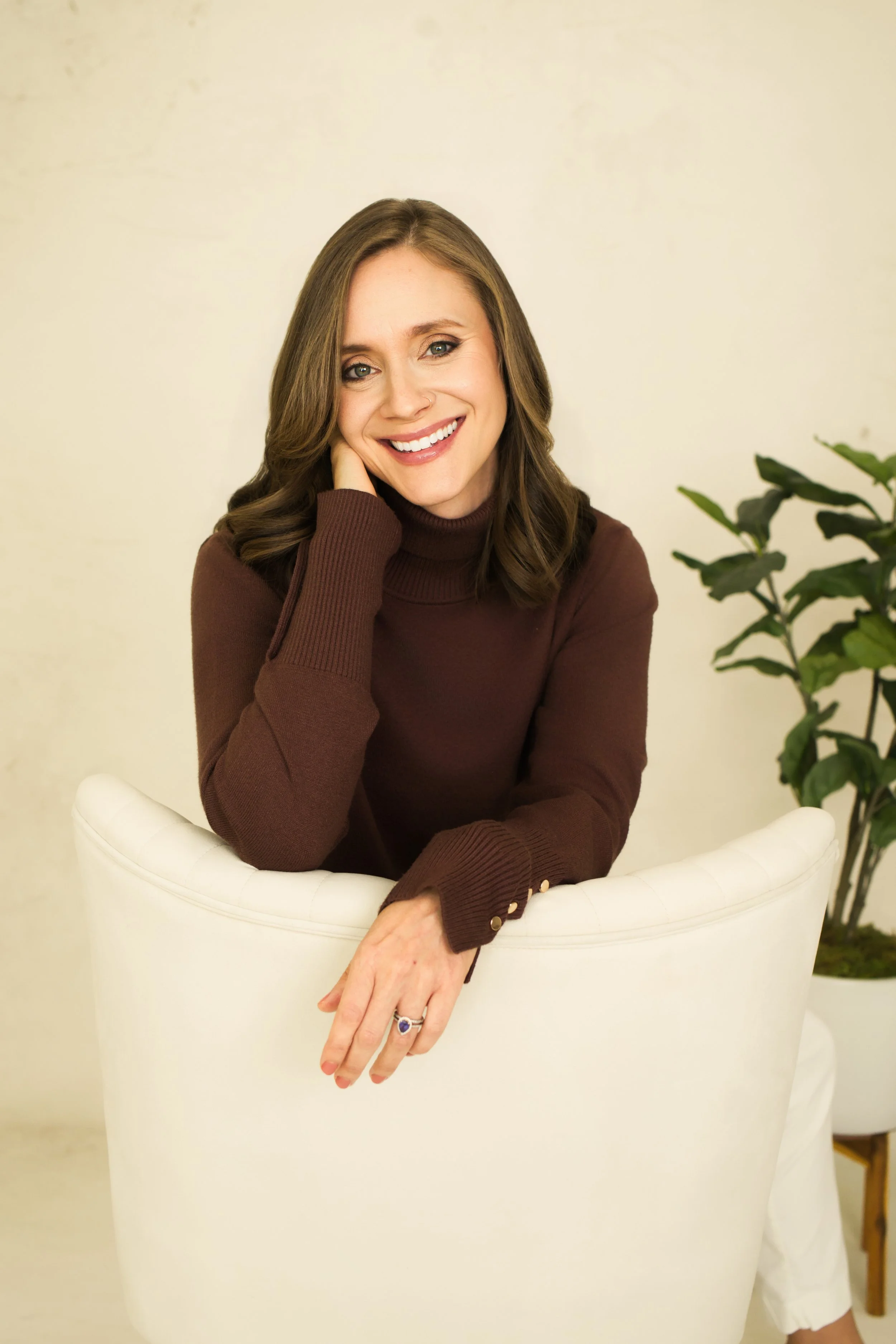 Tara Gogolinski, LMFT providing couples therapy in Raleigh, NC