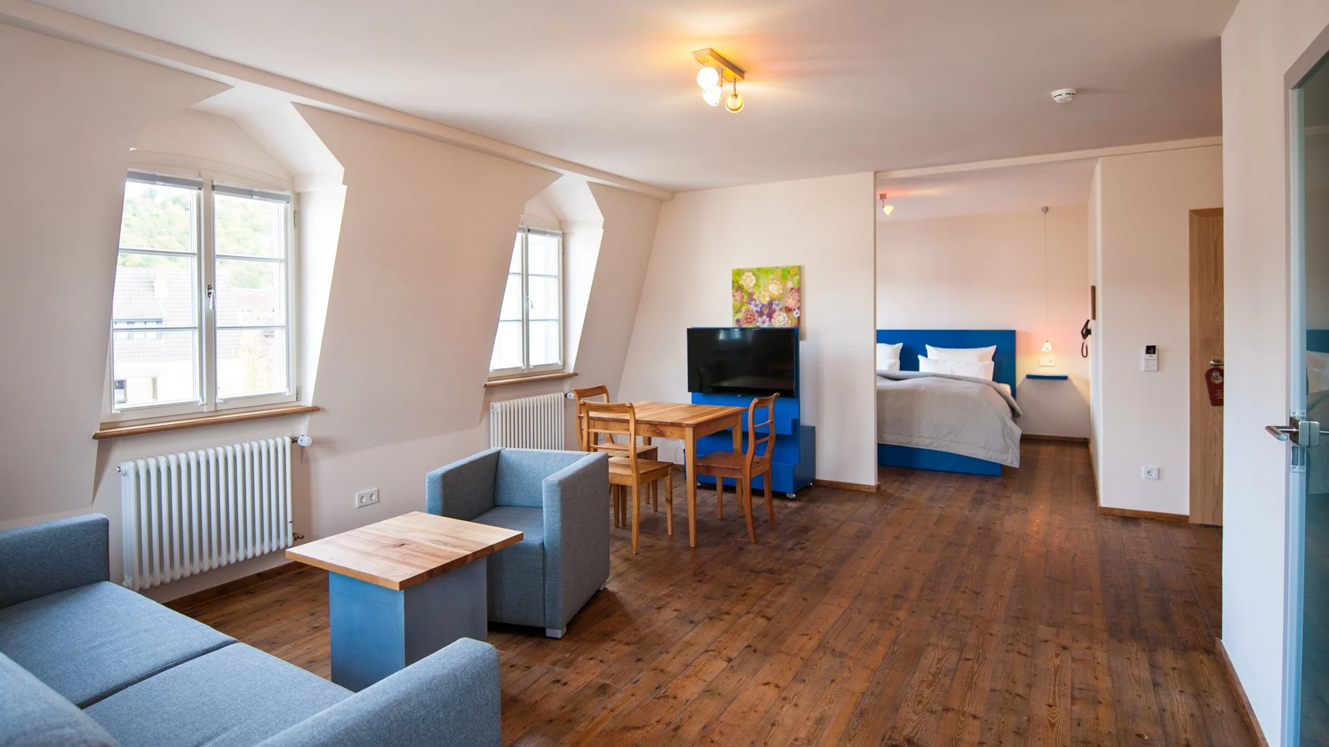 Elizabeth Suite 2.jpg