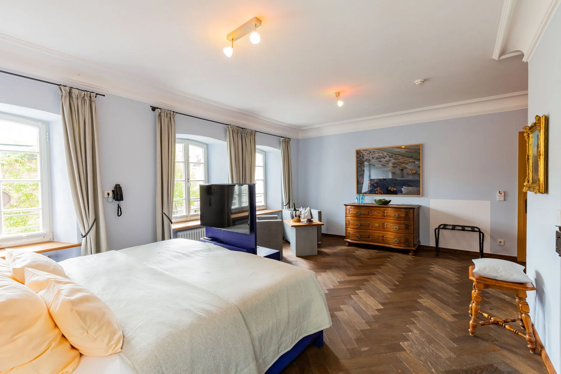 Meisenheimer_Hof_Hotelzimmer_Christian_IV-2_Copyright_Tommy_Weinz.jpeg