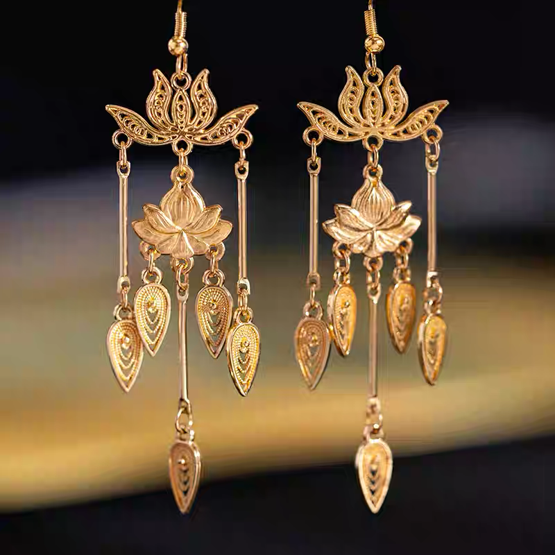 Exquisite Ancient-Style Court Lotus Ear Hooks