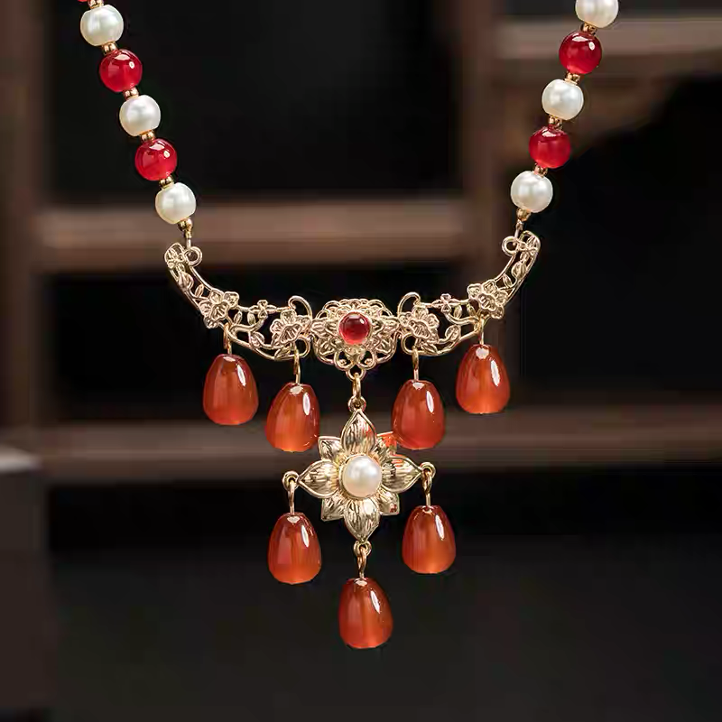 Red Agate & Lotus Yingluo Pearl Necklace