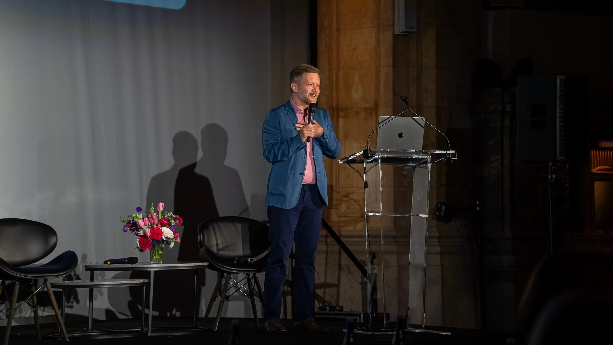 Videographer and Photographer for Cooperate AI events New York City, stage equipment.