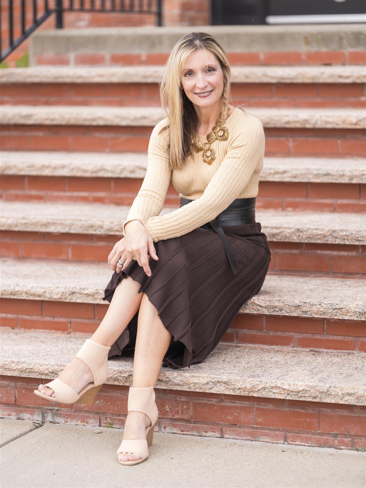 Dr. Trish Schneider, functional psychiatric nurse practitioner specializing in root-cause women’s health