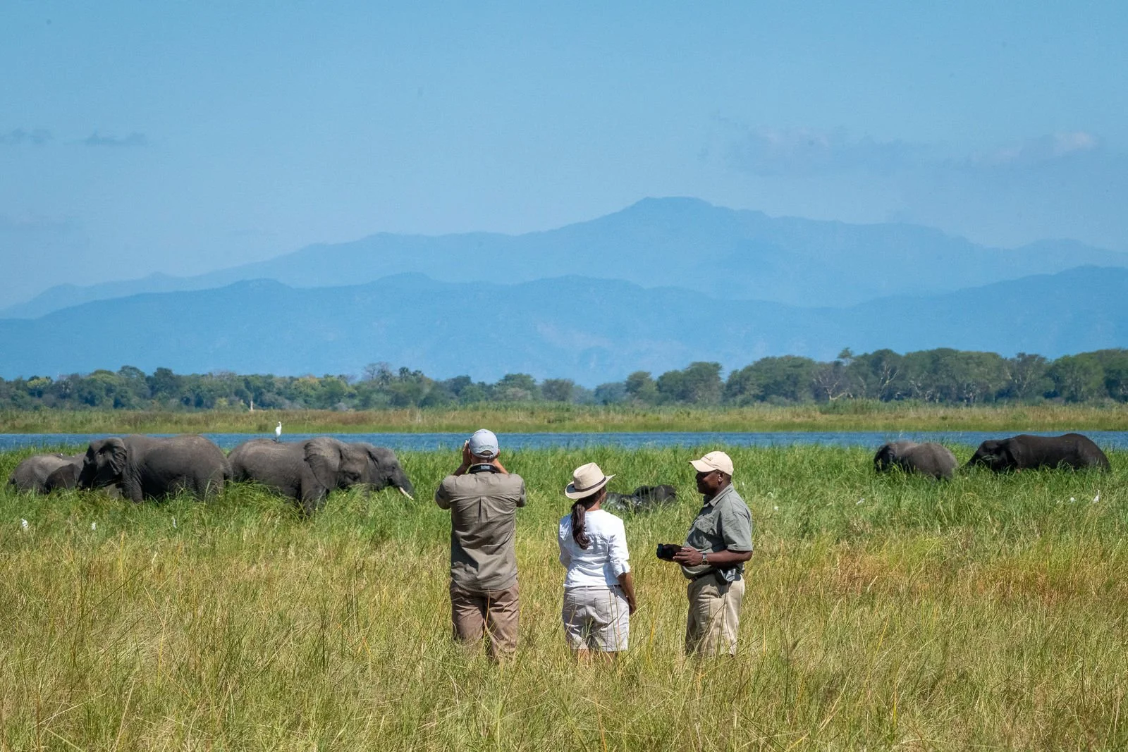 Kuthengo walk ellies.jpg