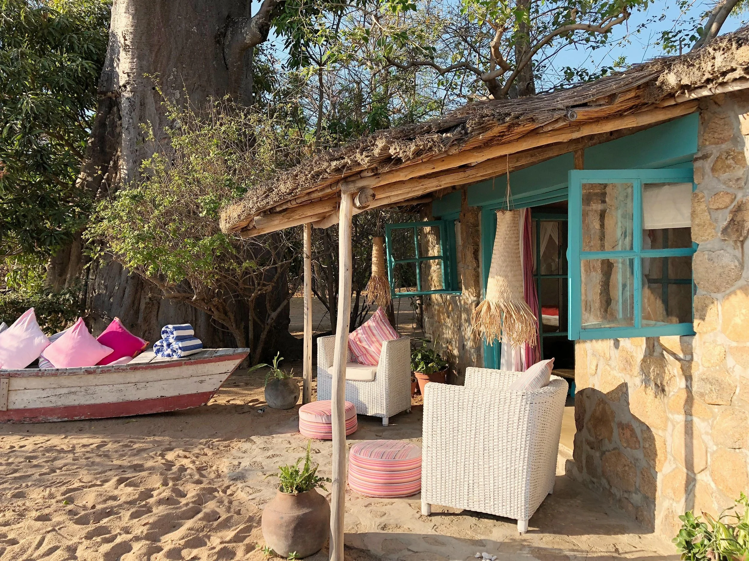 Kaya Mawa beach cottage.jpg