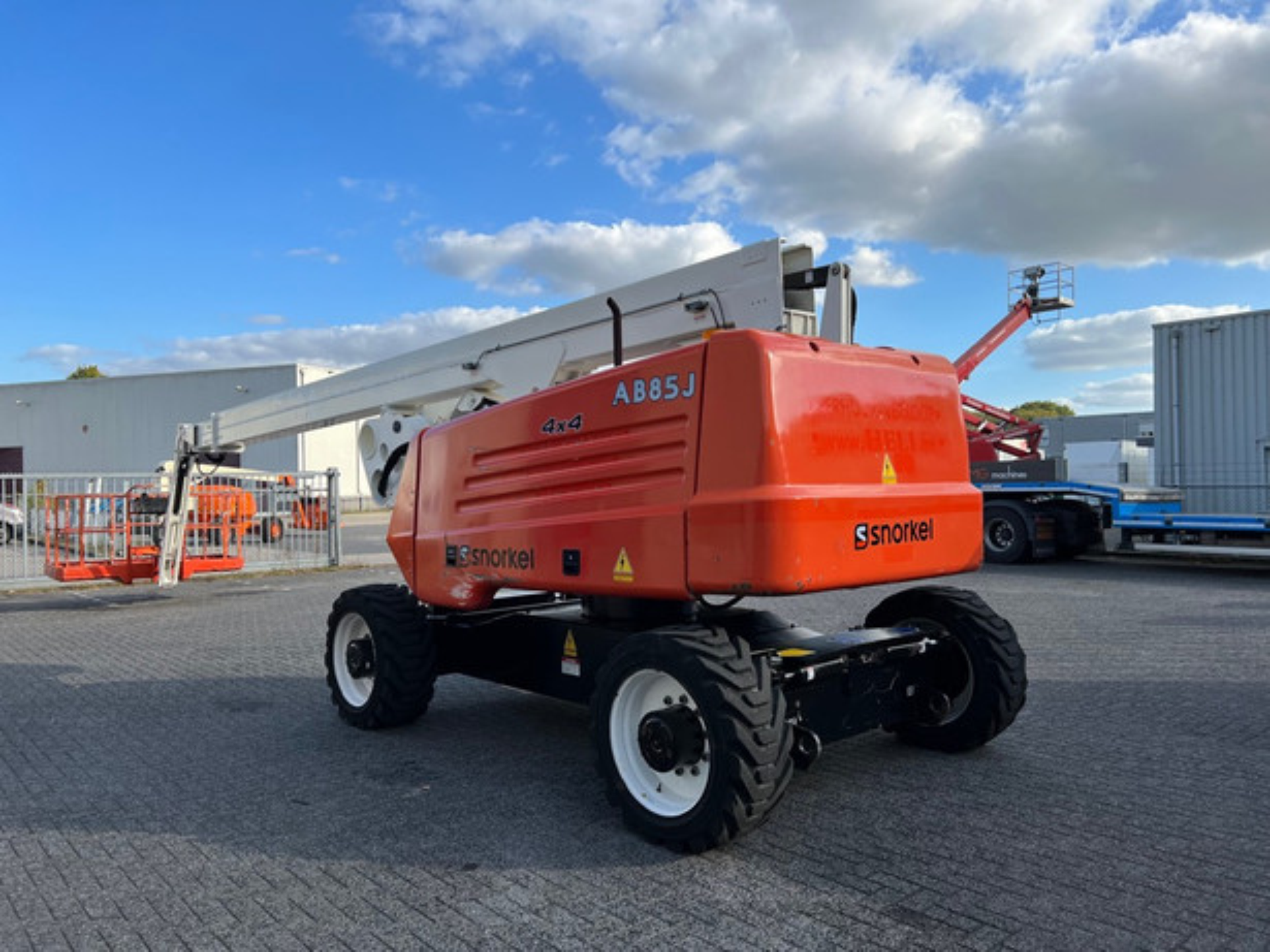 Snorkel AB85J 01.png