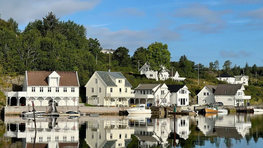 AUSTEVOLL_OLASKJERET_UTSIKT TIL BAKKASUND_FOTO_ANDERS NYLAND(1).jpg