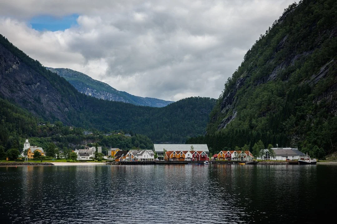 modalen-fjord-village-private-cruise.jpg