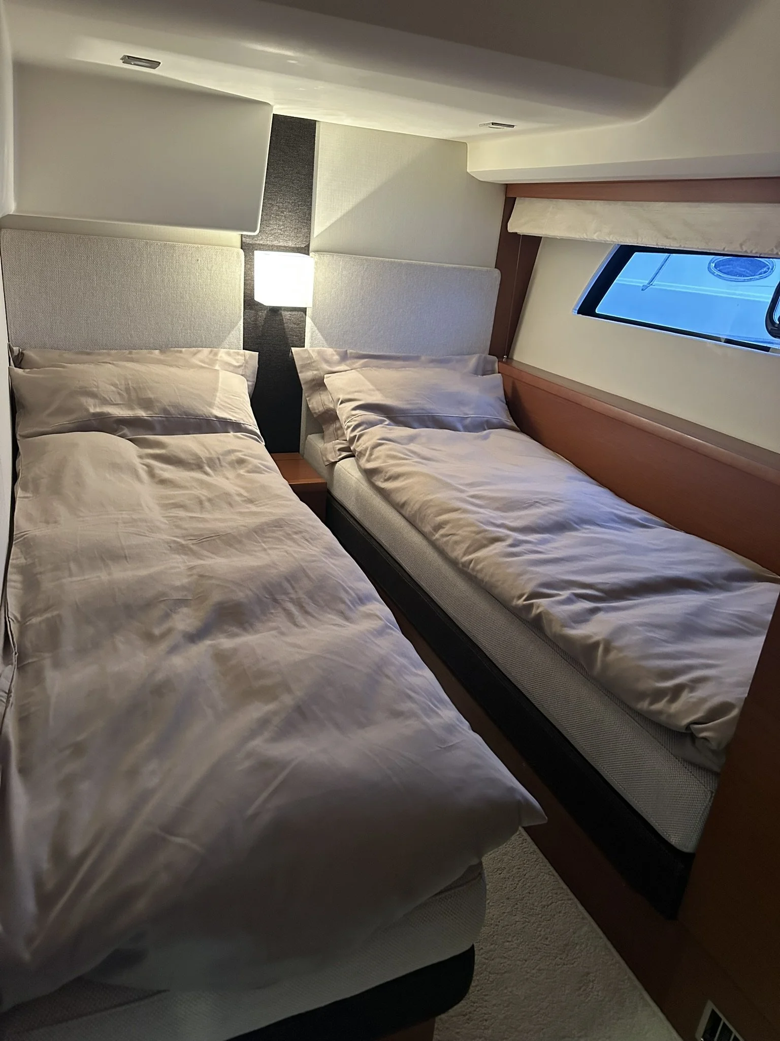 luxury-yacht-cabin-single beds-norwegian-fjords.JPEG