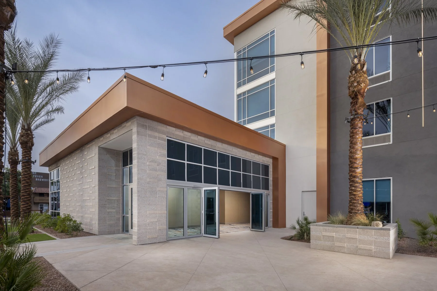 PRJ_24-1-034_Hilton Garden Inn_Chandler_AZ_0320206_5.jpg