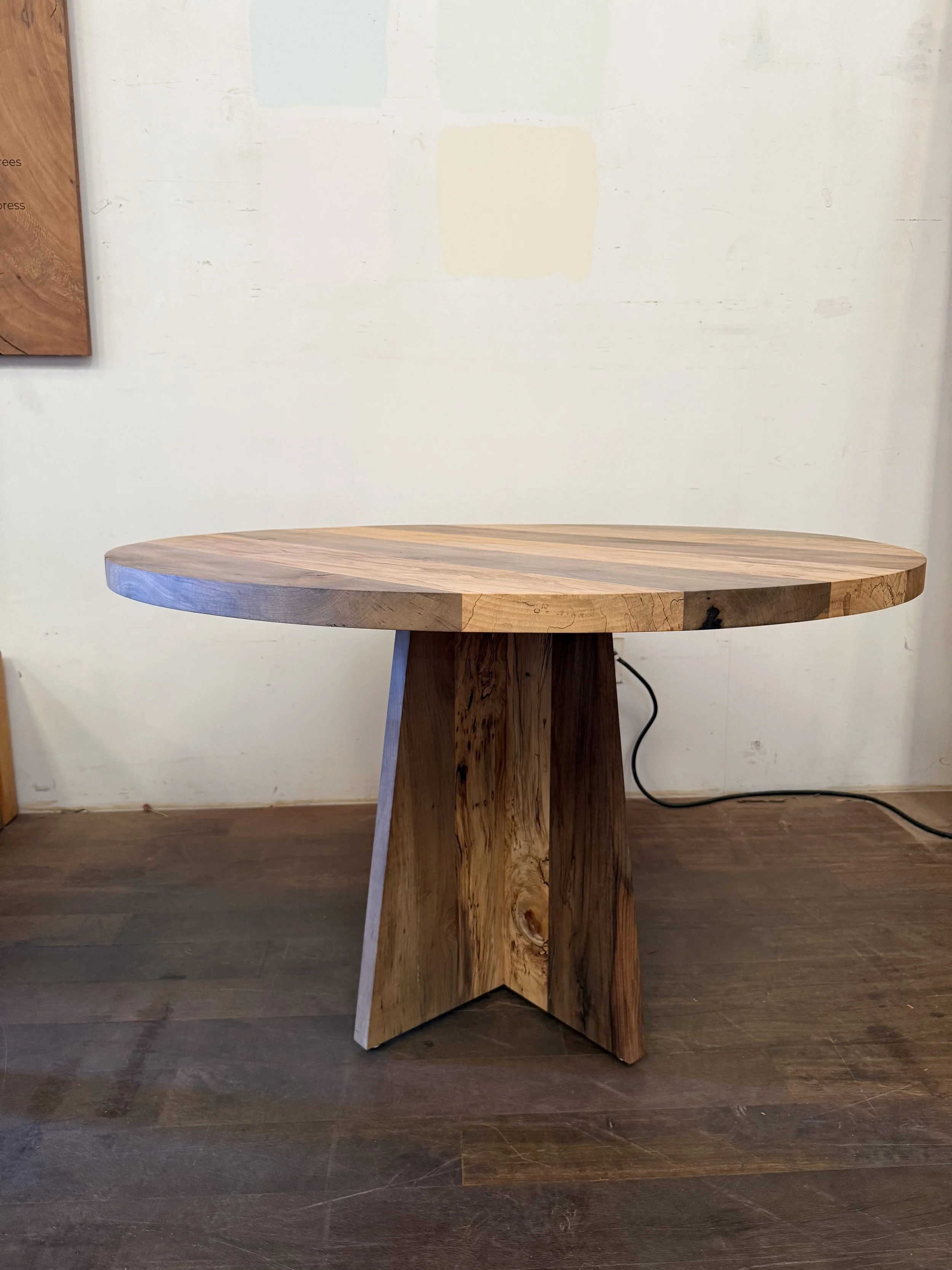 Kitchen Nook Table 4.jpg
