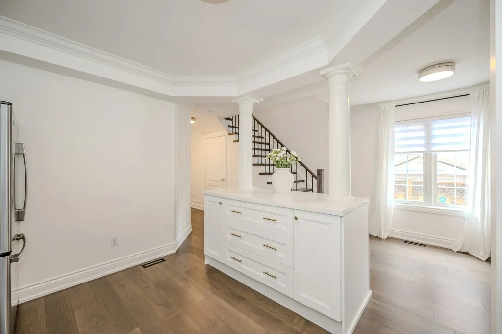 2095 Glenhampton Road - Kitchen 3.jpg