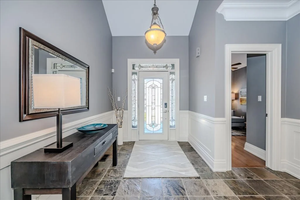2247 Dewsbury Drive - Foyer.jpg