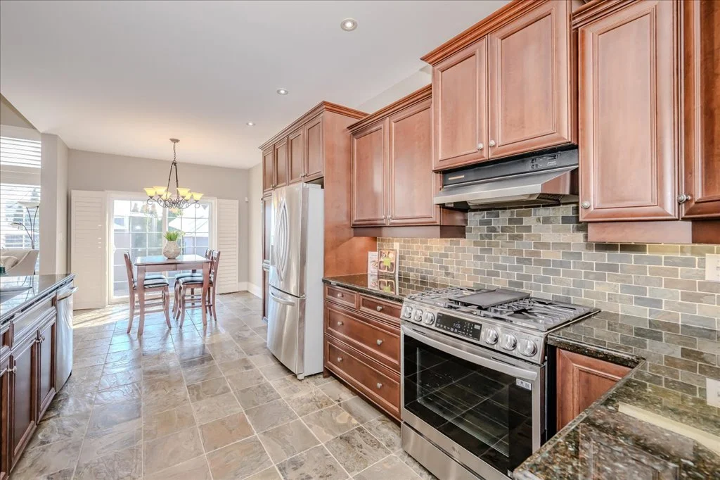 2247 Dewsbury Drive - Kitchen 4.jpg
