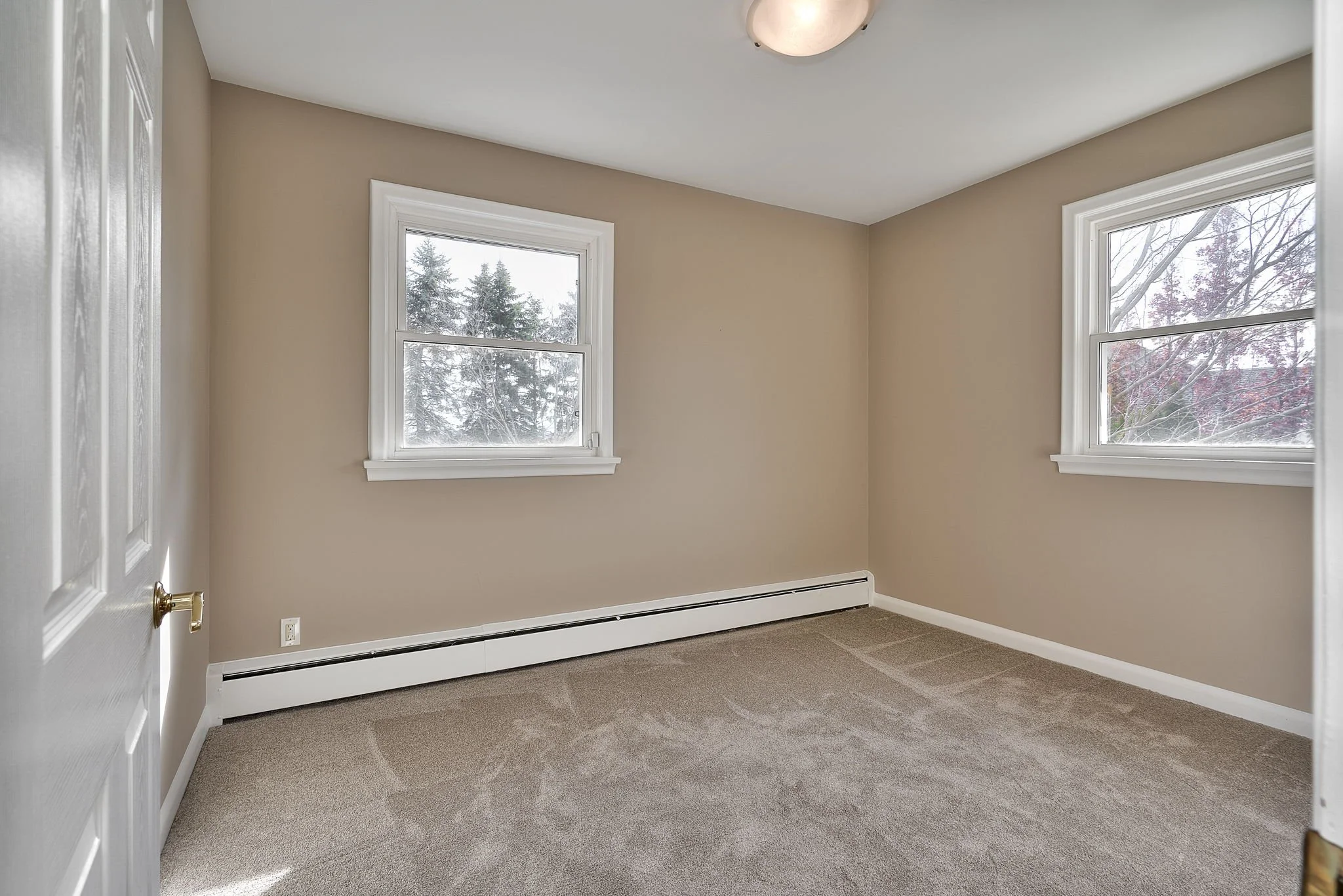 Bedroom 3 - 1.jpg