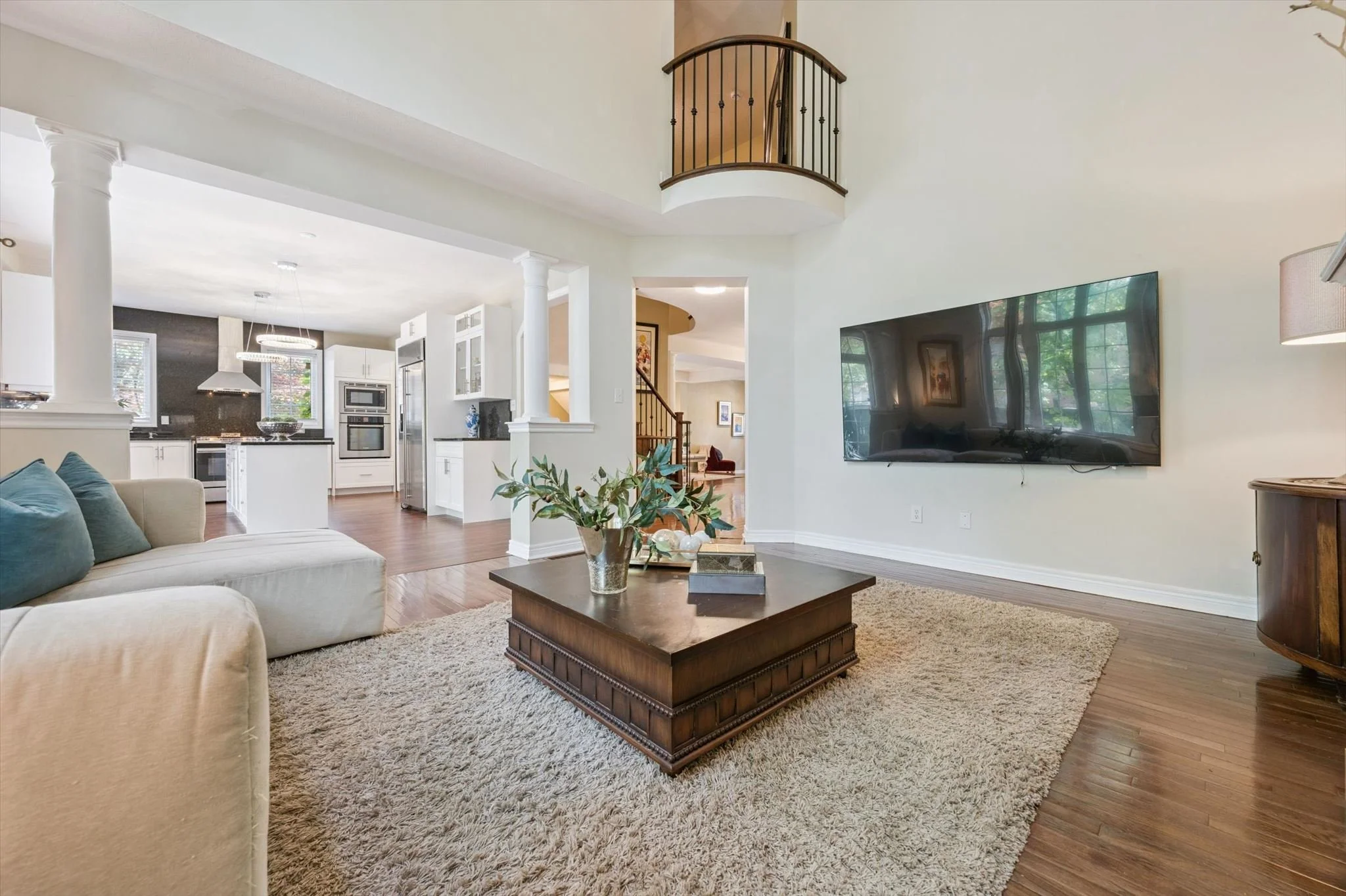 15-Creek Path Ave 015.jpg