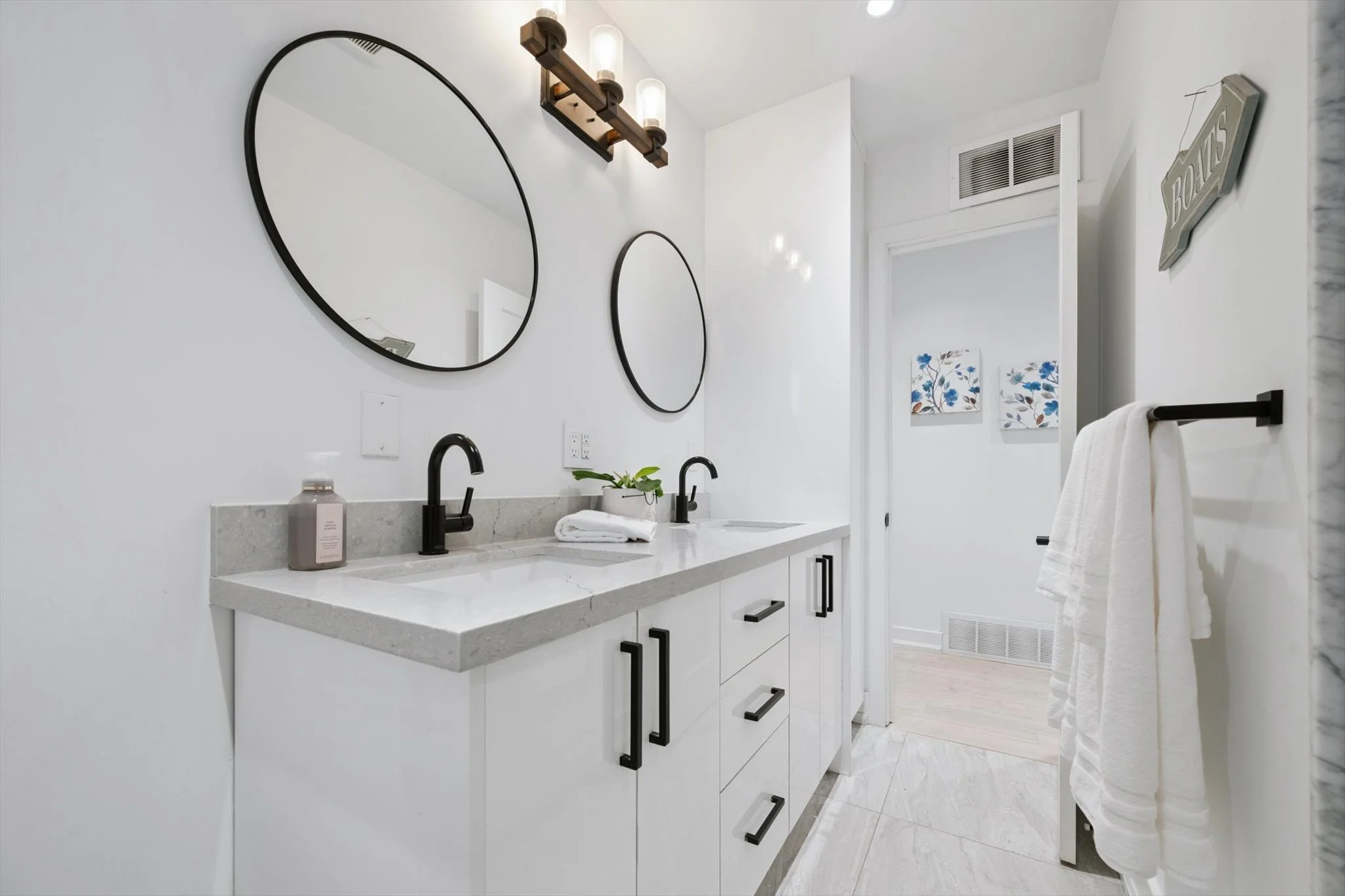 22-Hillavon Dr 022.jpg