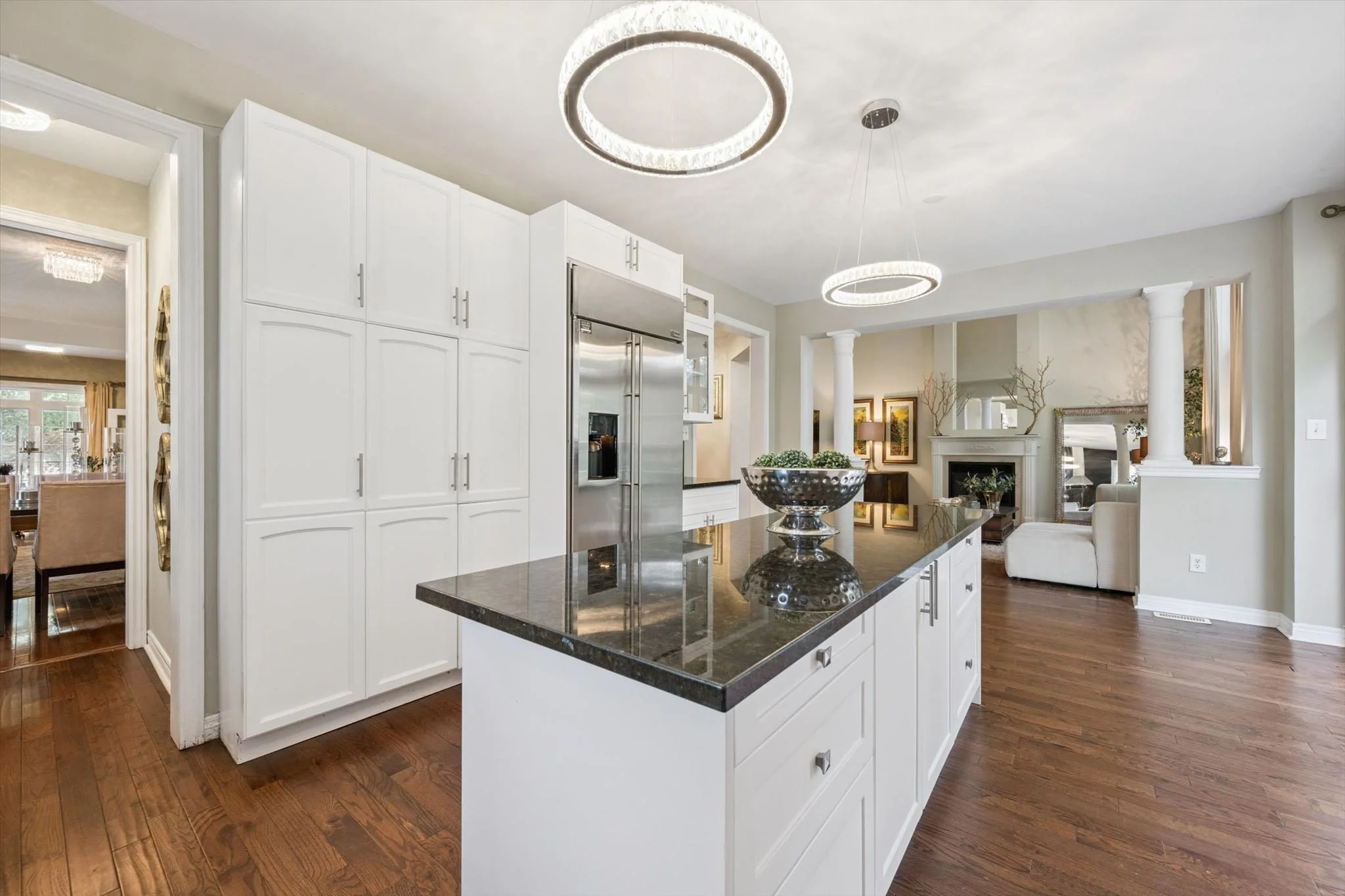 19-Creek Path Ave 019.jpg