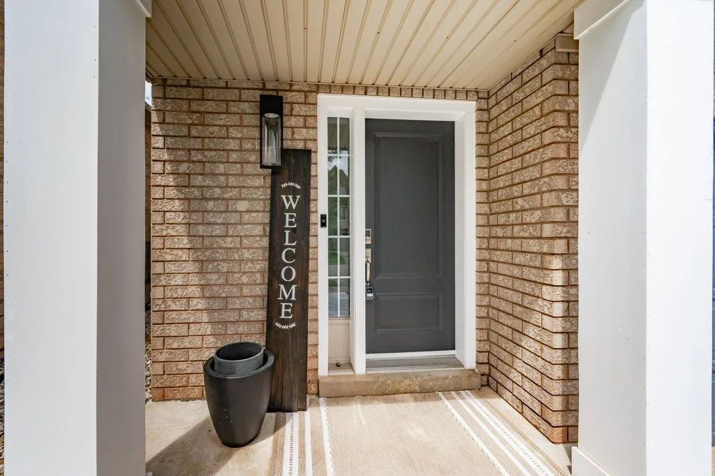 2095 Glenhampton Road - Entrance.jpg
