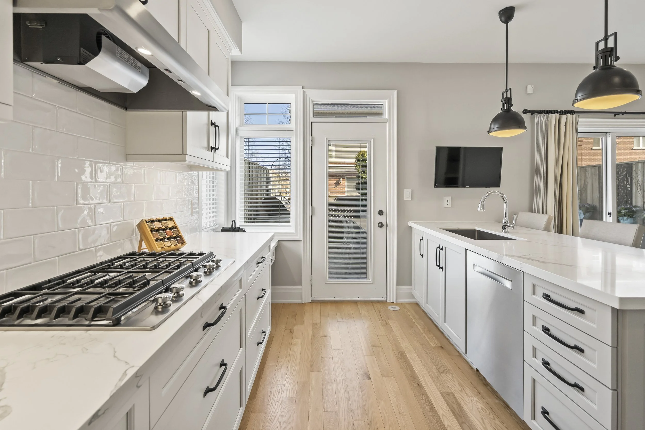 Kitchen 10.jpg