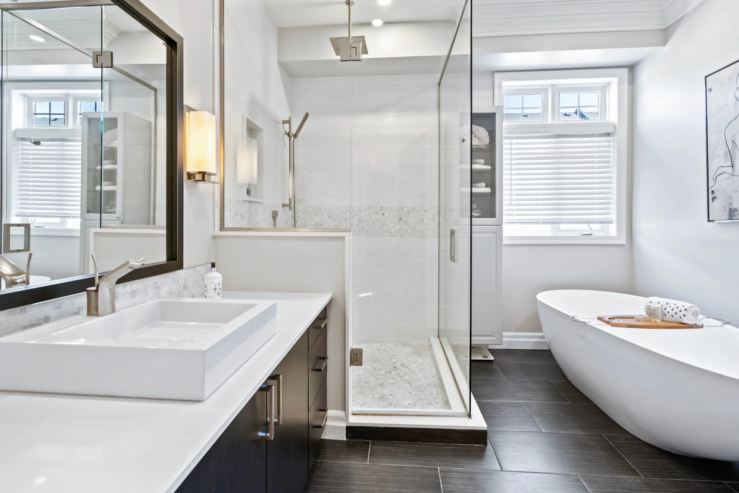 Primary Ensuite 3.jpg