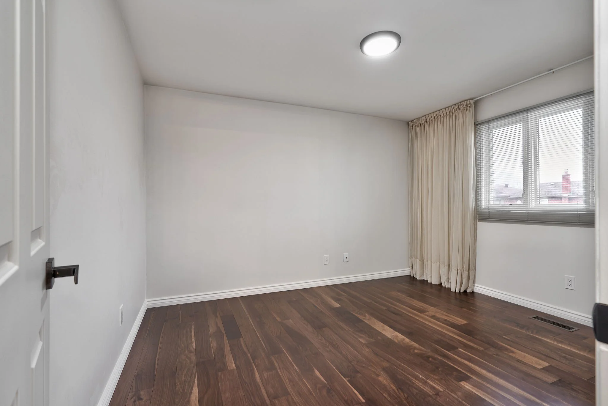2581 Cynara Road - Bedroom 2-1.jpg