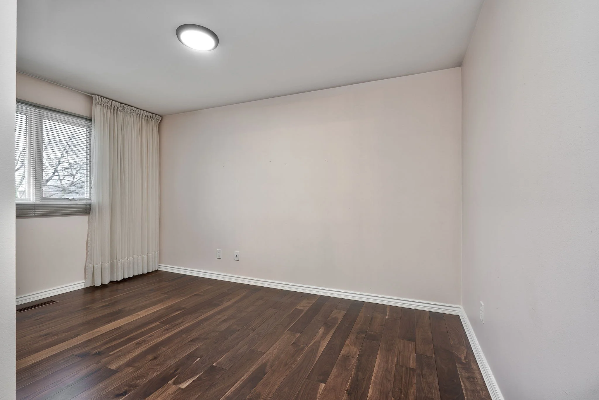 2581 Cynara Road - Bedroom 3-1.jpg