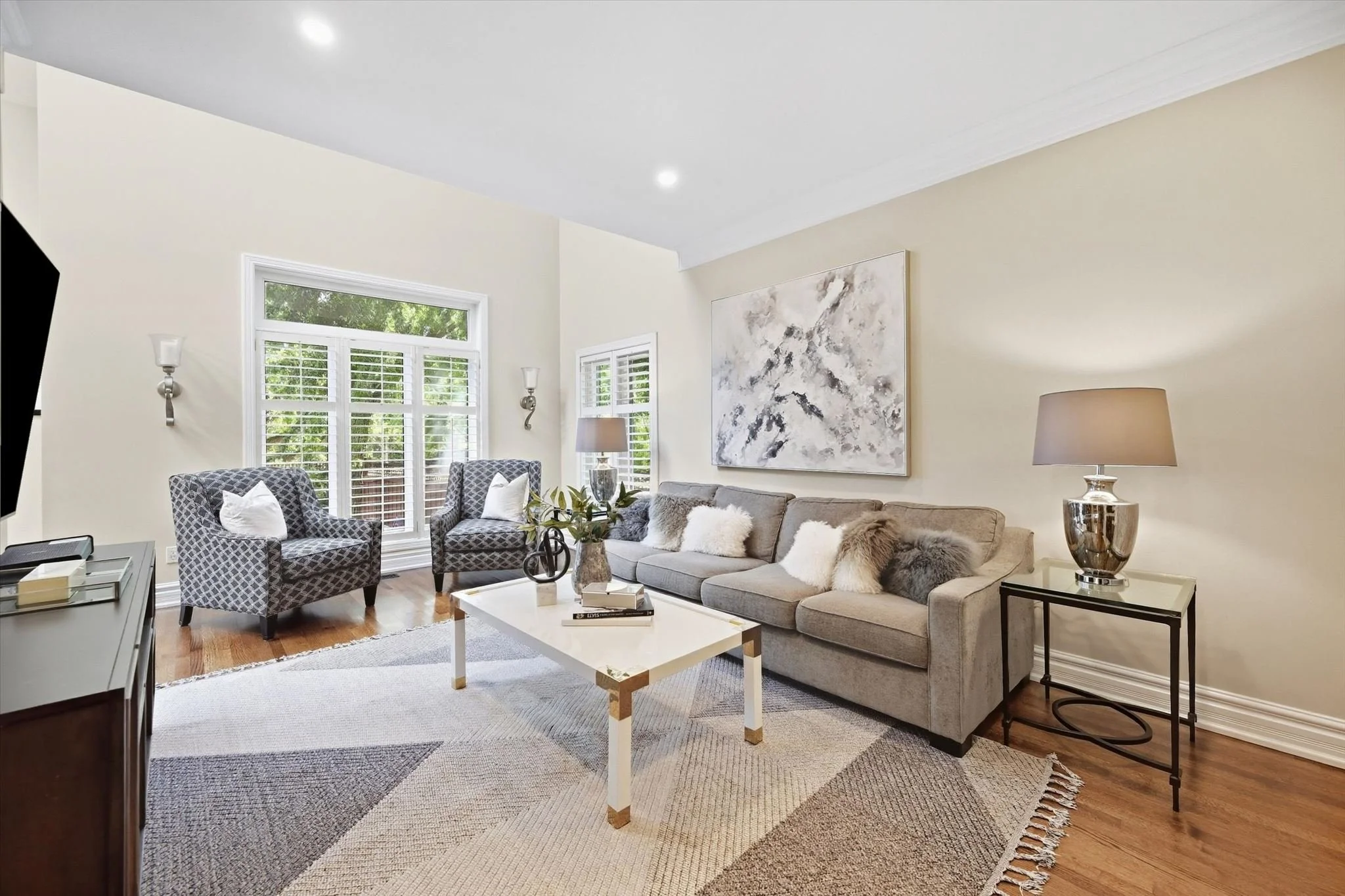 18-340 Oakridge Ct-015.jpg