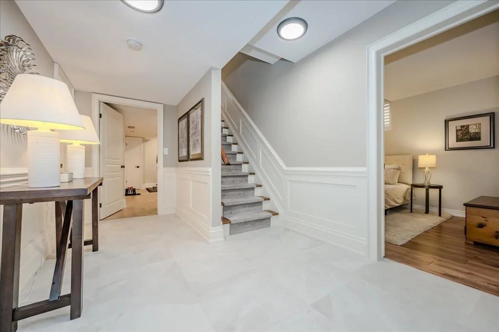2247 Dewsbury Drive - LL Hallway.jpg