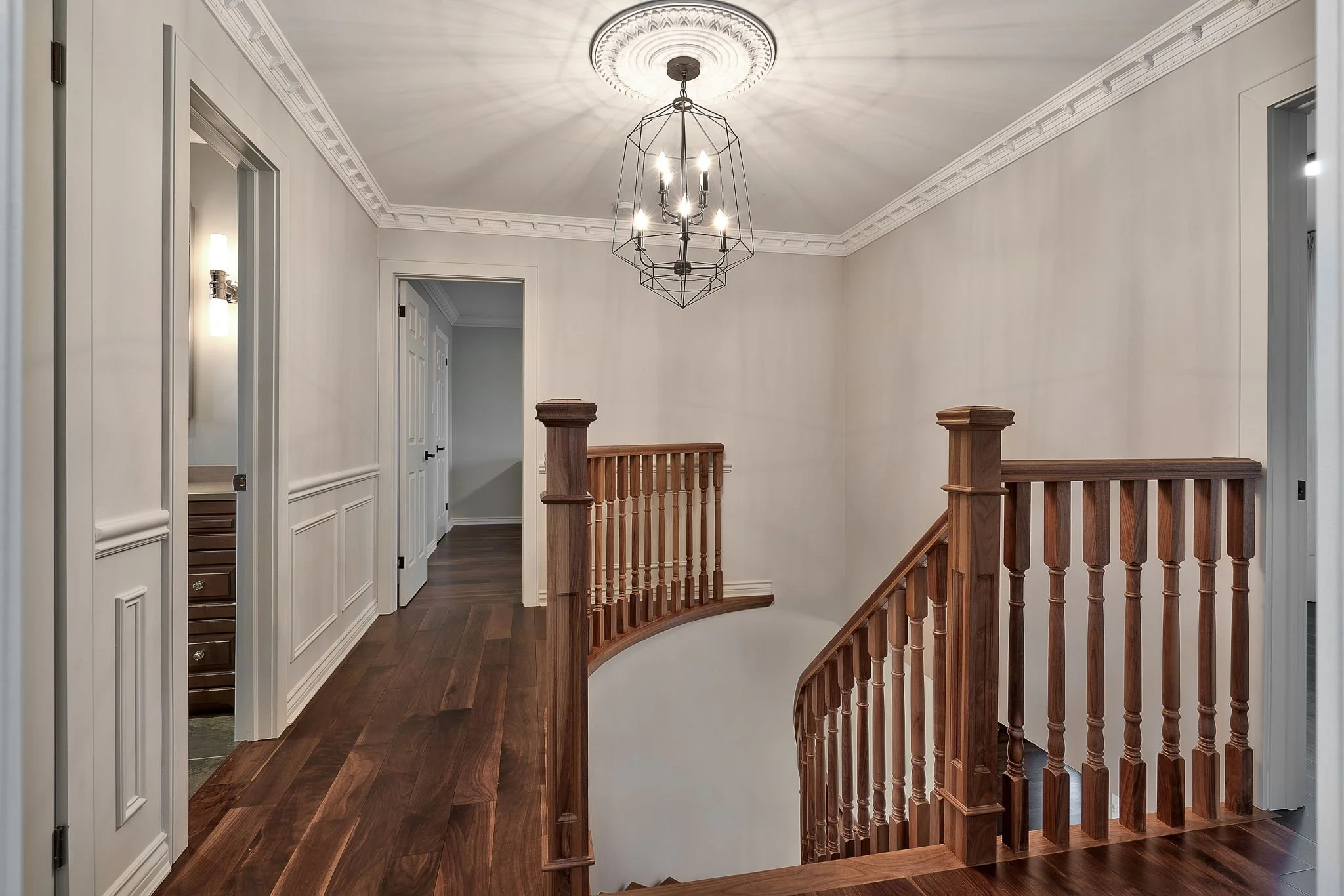 2581 Cynara Road - Upper Hall 1.jpg