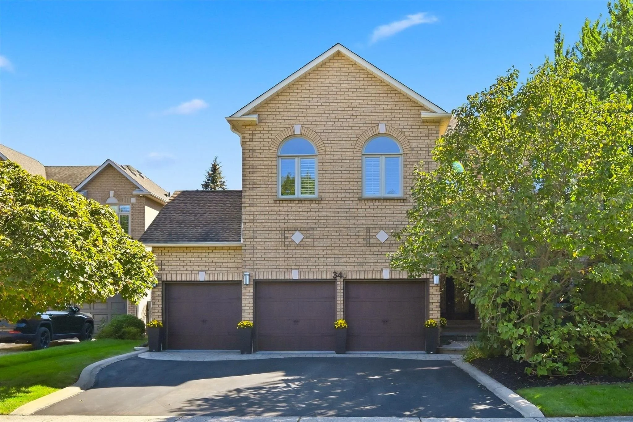 04-340 Oakridge Ct-001.jpg