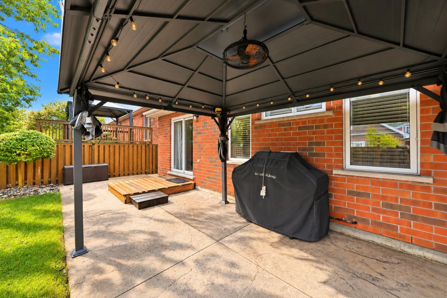 34-44 Thorold Ave-034 Edit.jpg