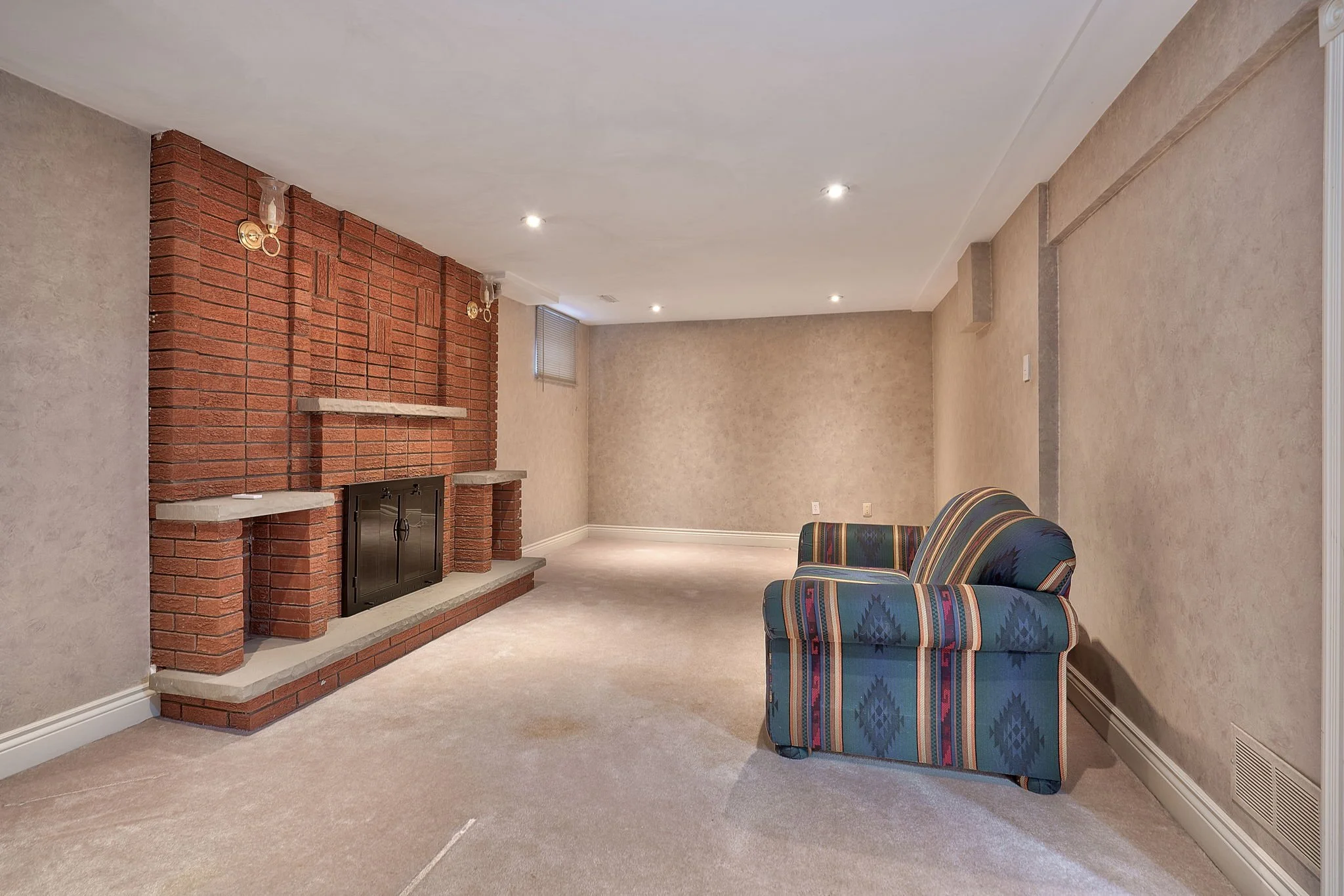 2581 Cynara Road - LL Family Room 1.jpg