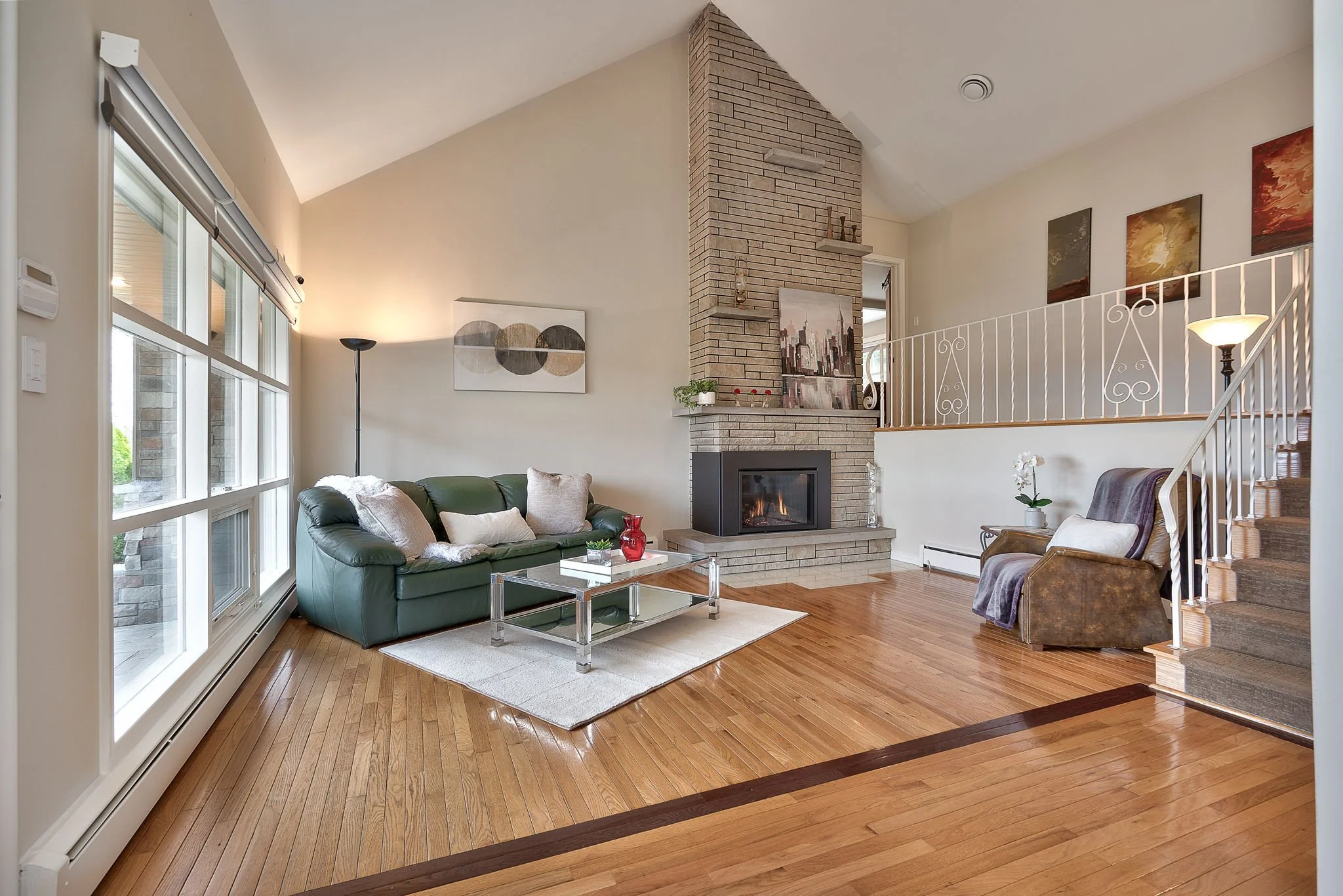 Living Room 1.jpg