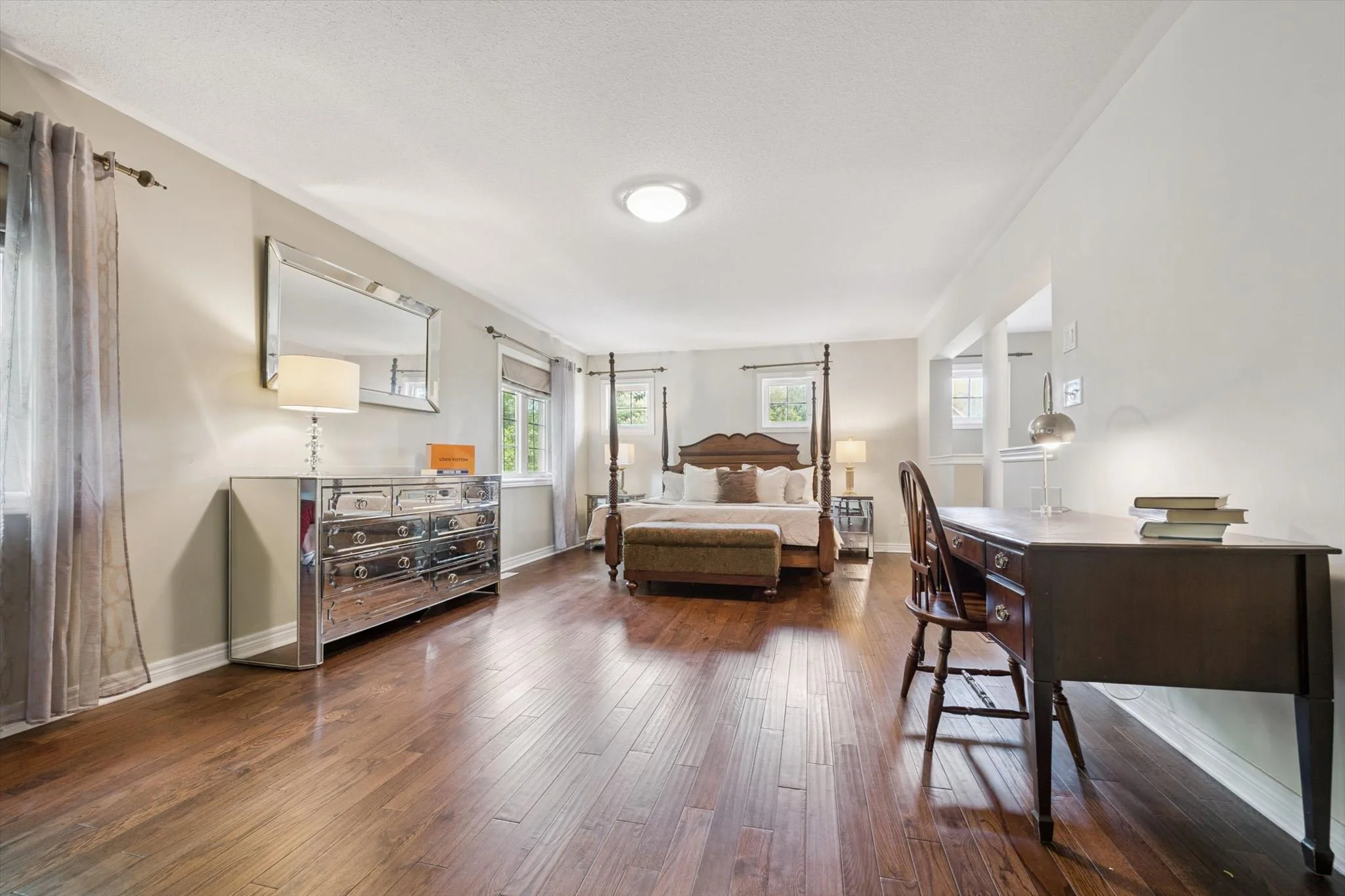 24-Creek Path Ave 024.jpg
