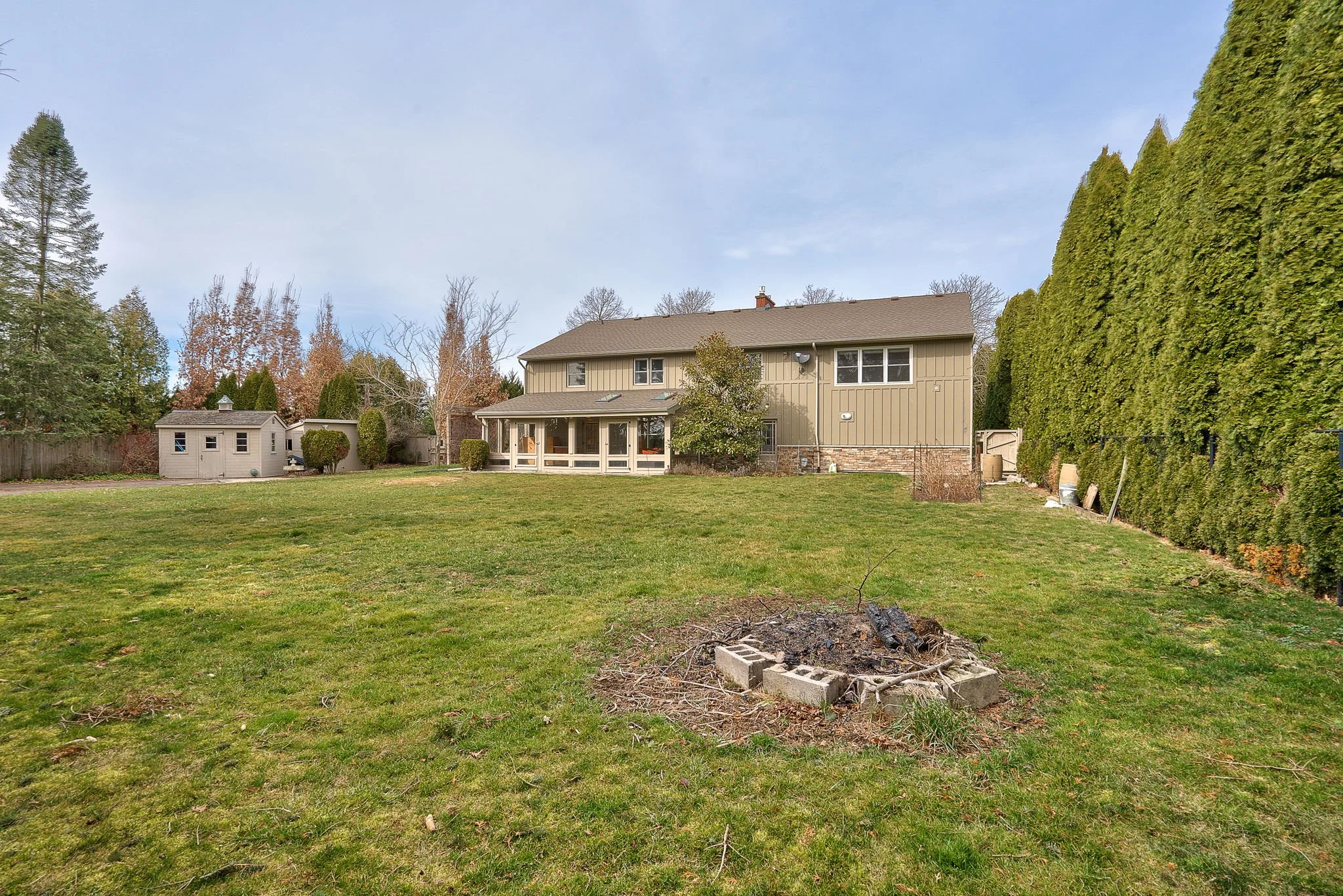 Rear Yard 4.jpg