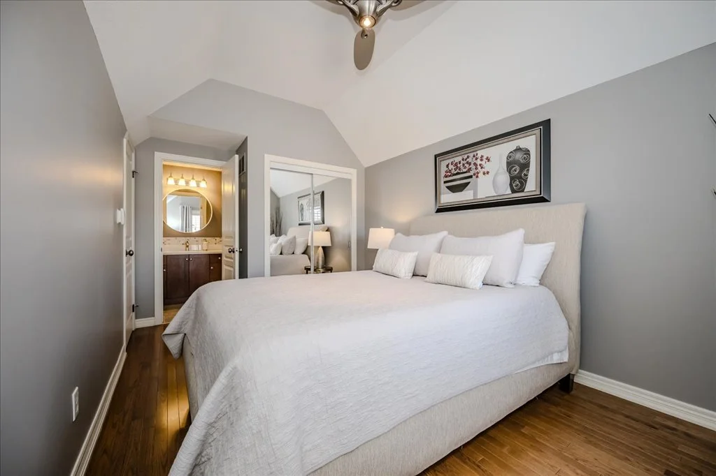 2247 Dewsbury Drive - Bedroom 3 - 2.jpg