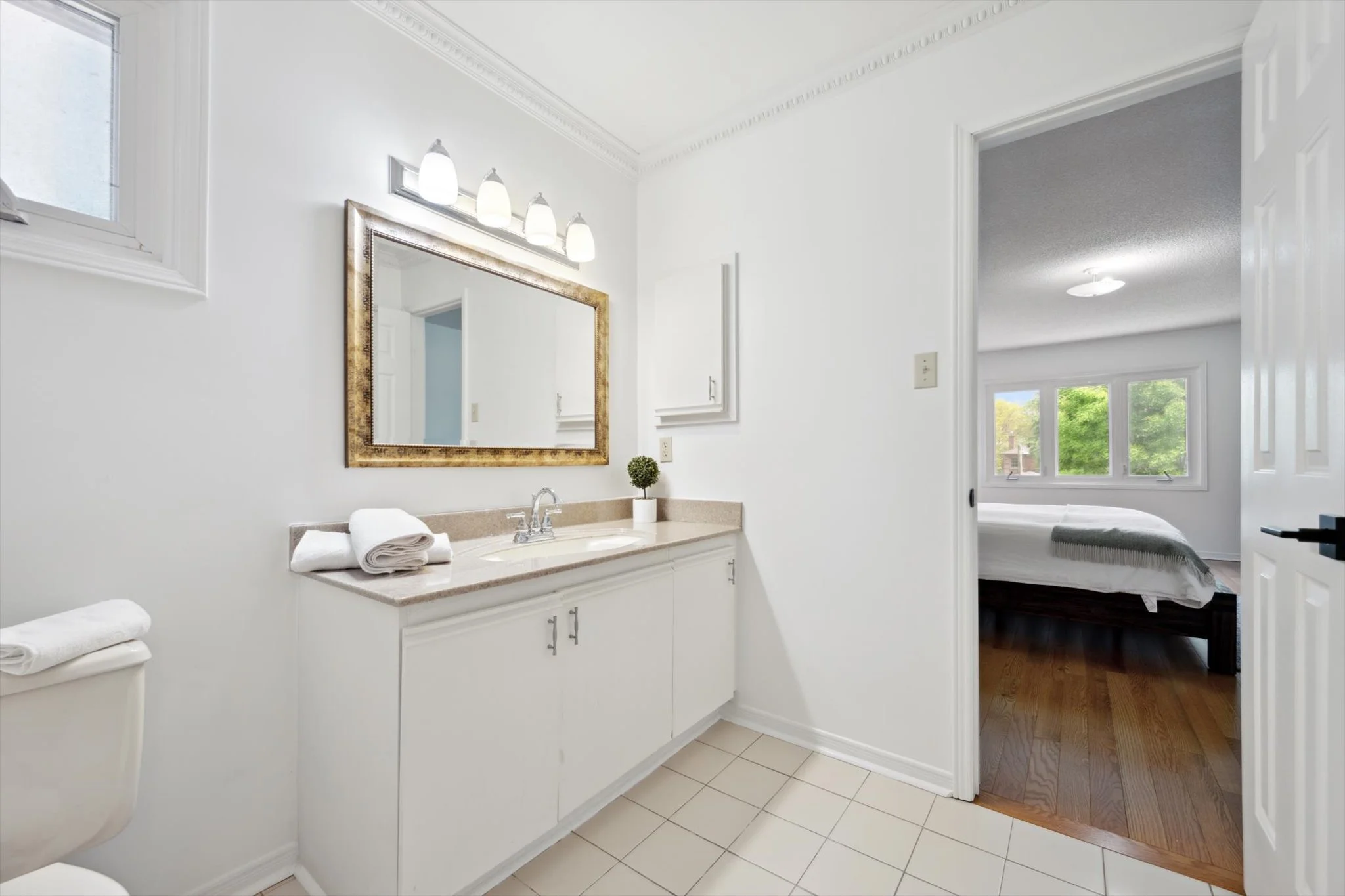26-Warner Dr 026.jpg