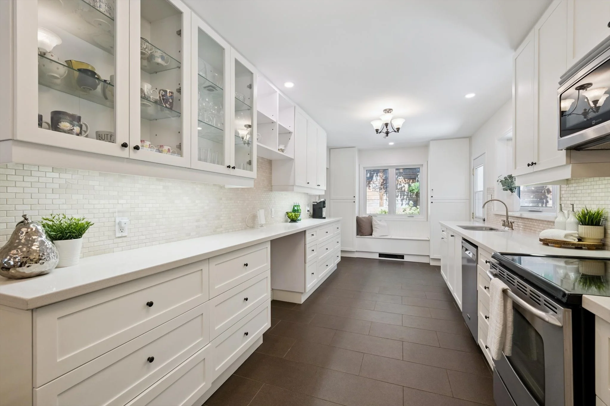 14-Lloyd Manor Rd 014.jpg