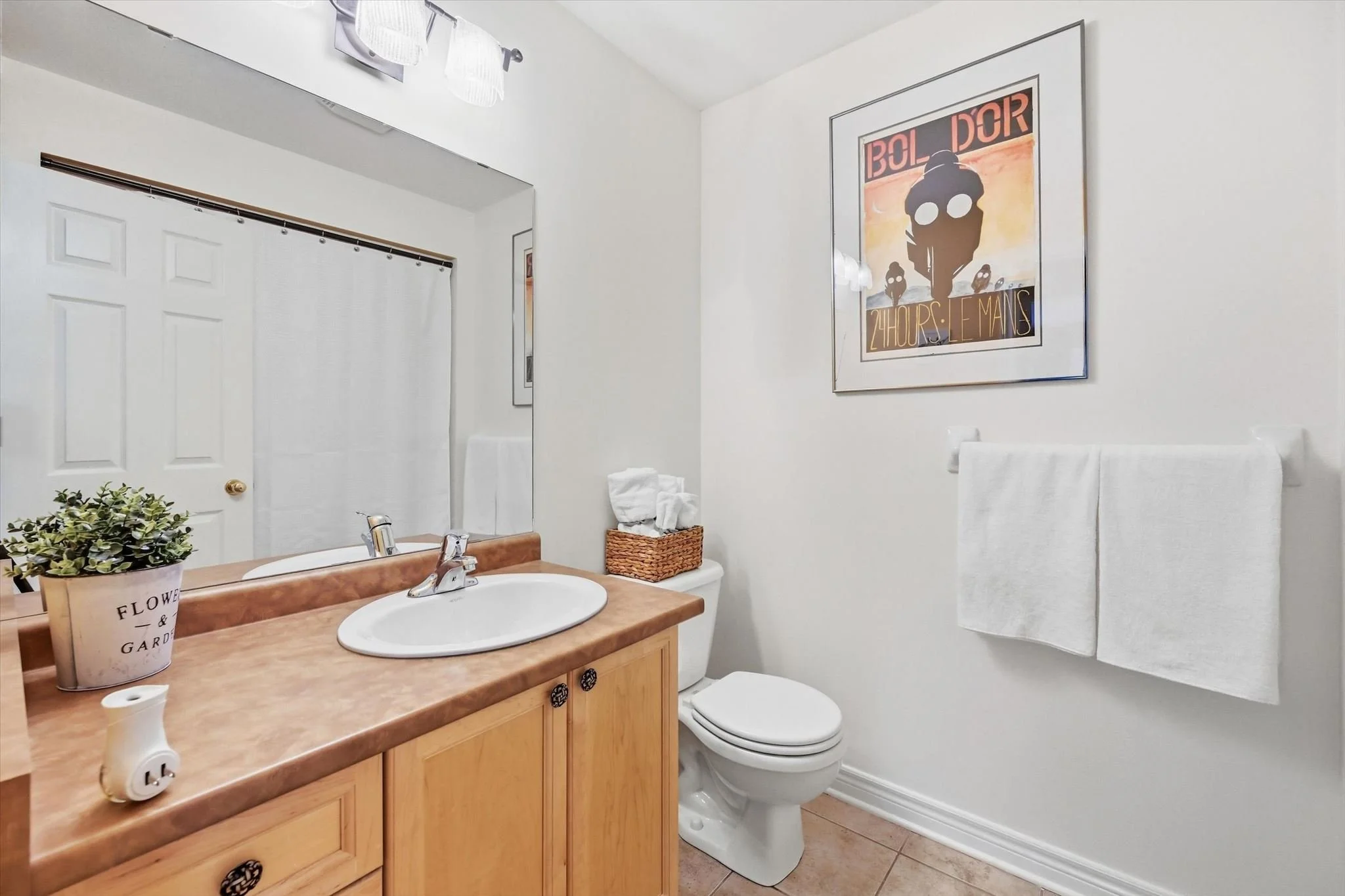 26-44 Thorold Ave-026.jpg