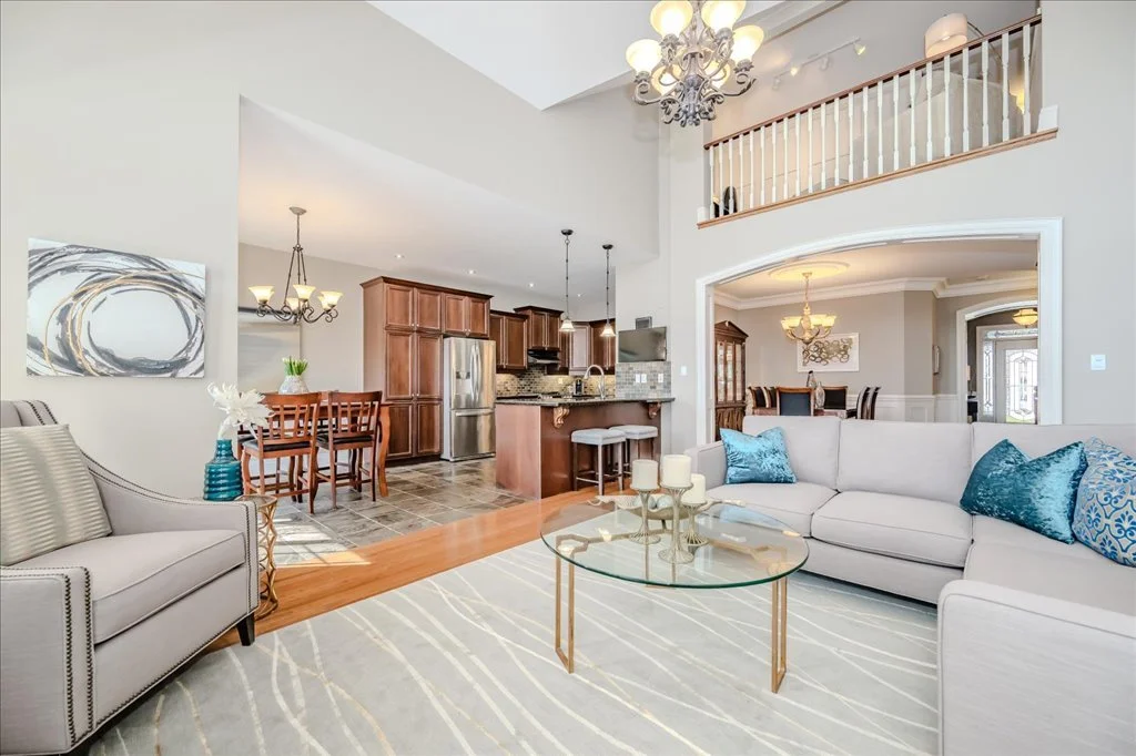 2247 Dewsbury Drive - Living Room 3.jpg