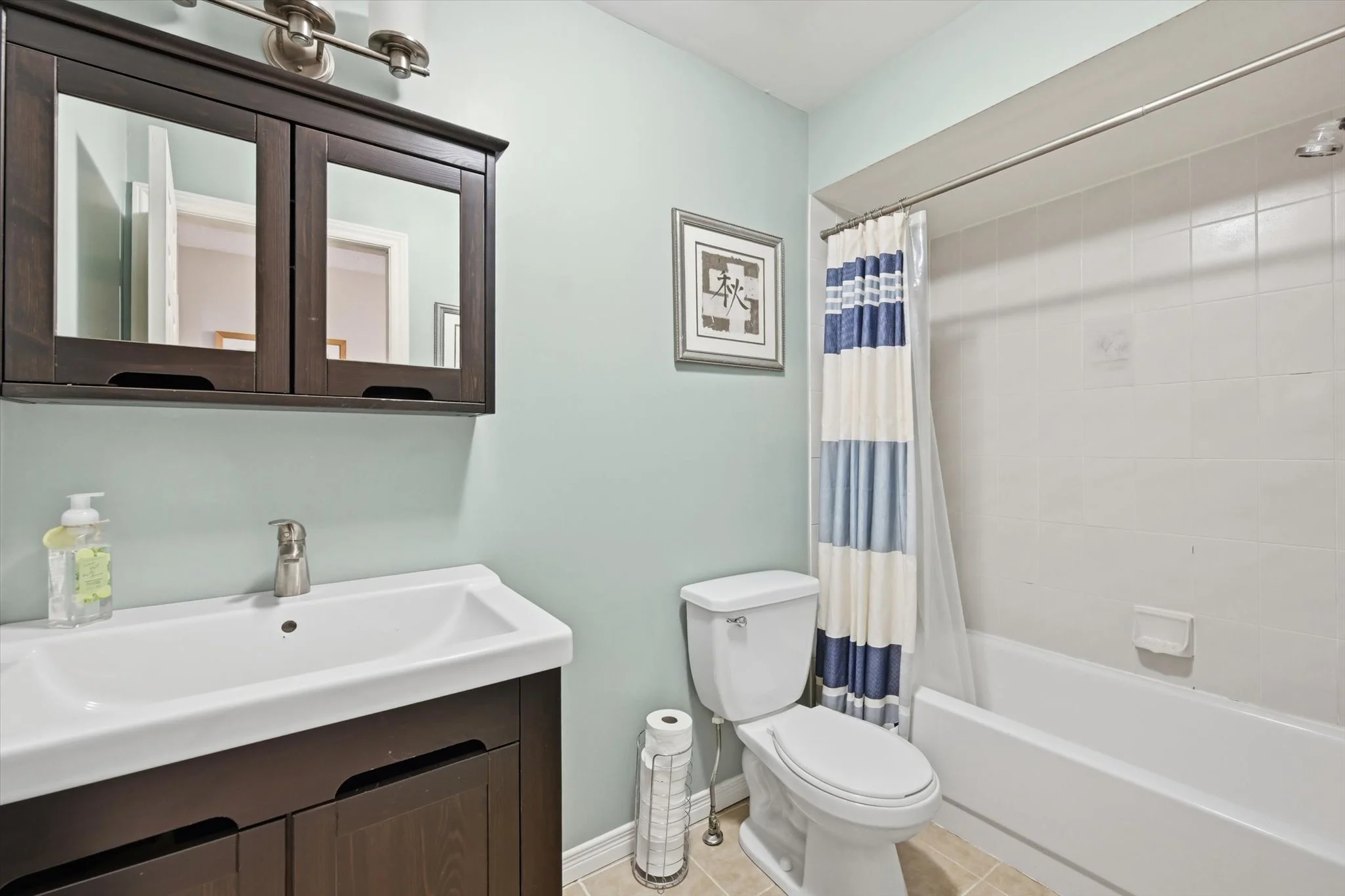 32-26 Moss Blvd 51-032.jpg